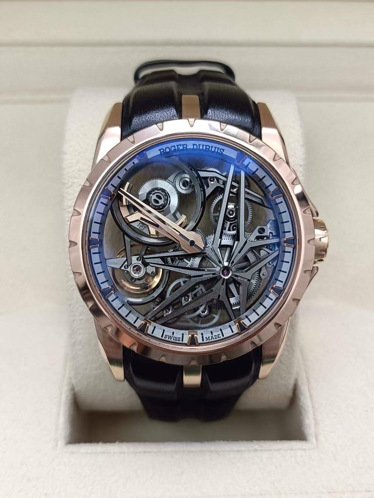 Roger Dubuis RDDBEX0954 detail 1