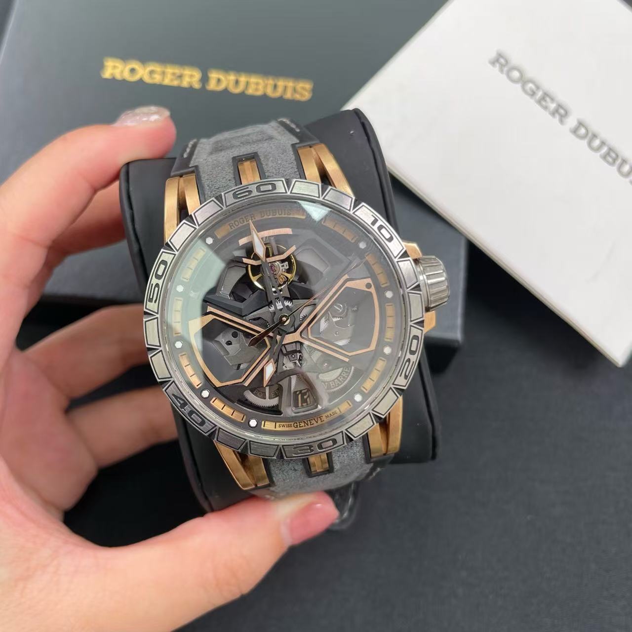 Roger Dubuis RDDBEX0750 detail 5