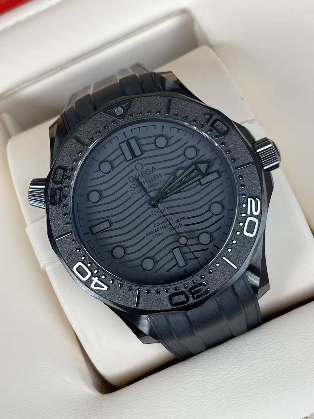 Omega 210.92.44.20.01.003