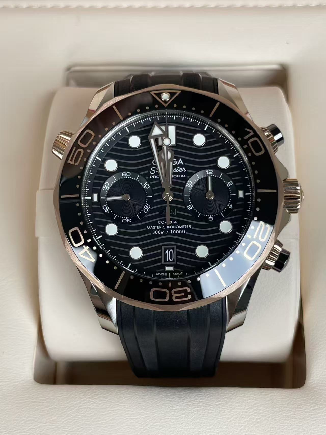 Omega 210.22.44.51.01.001