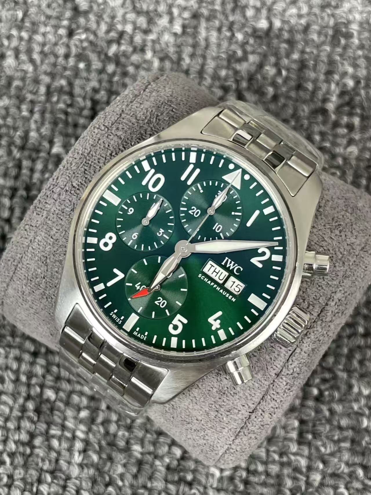 IWC iw388104 detail 2