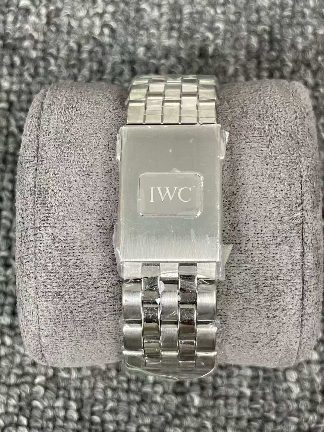 IWC iw388104 detail 6