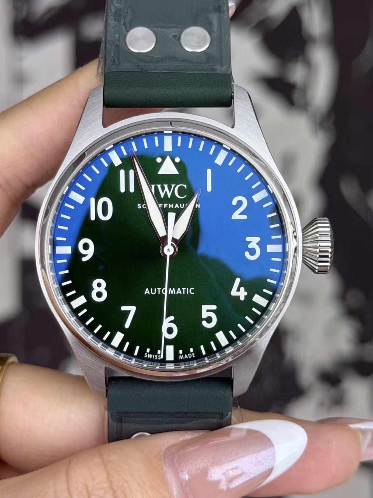 IWC IW329306 detail 1