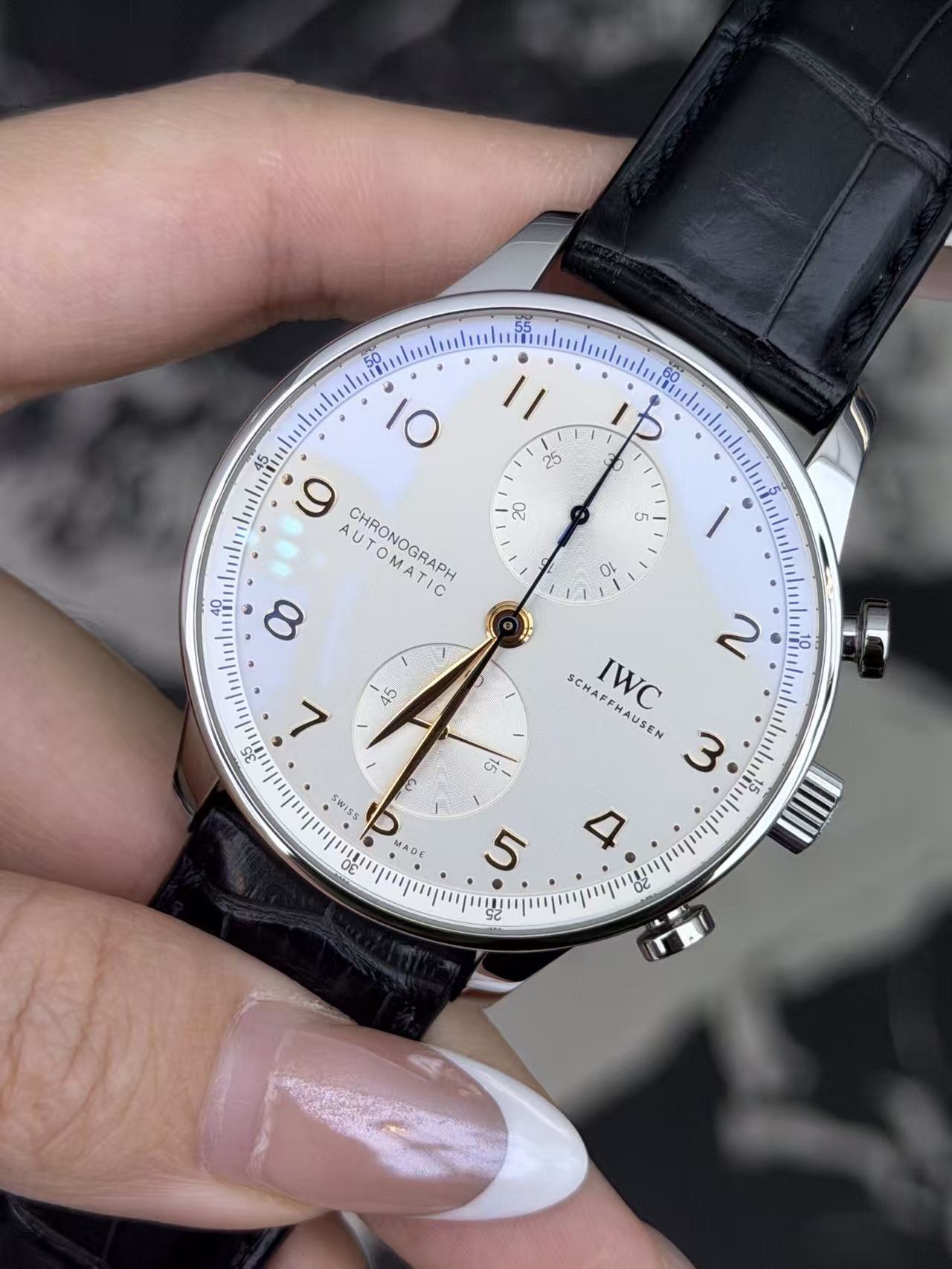 IWC IW371604 detail 2