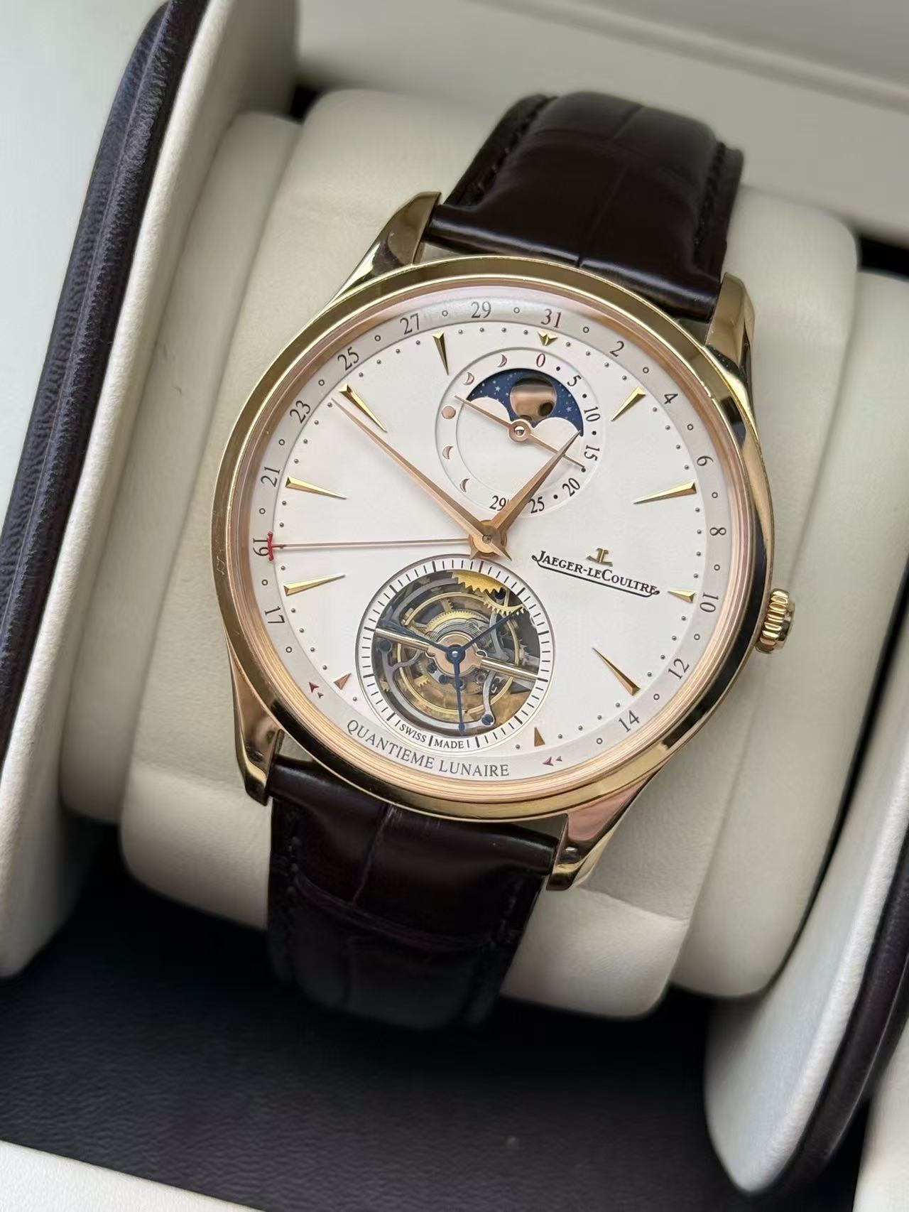 Jaeger-LeCoultre Q169241J detail 2