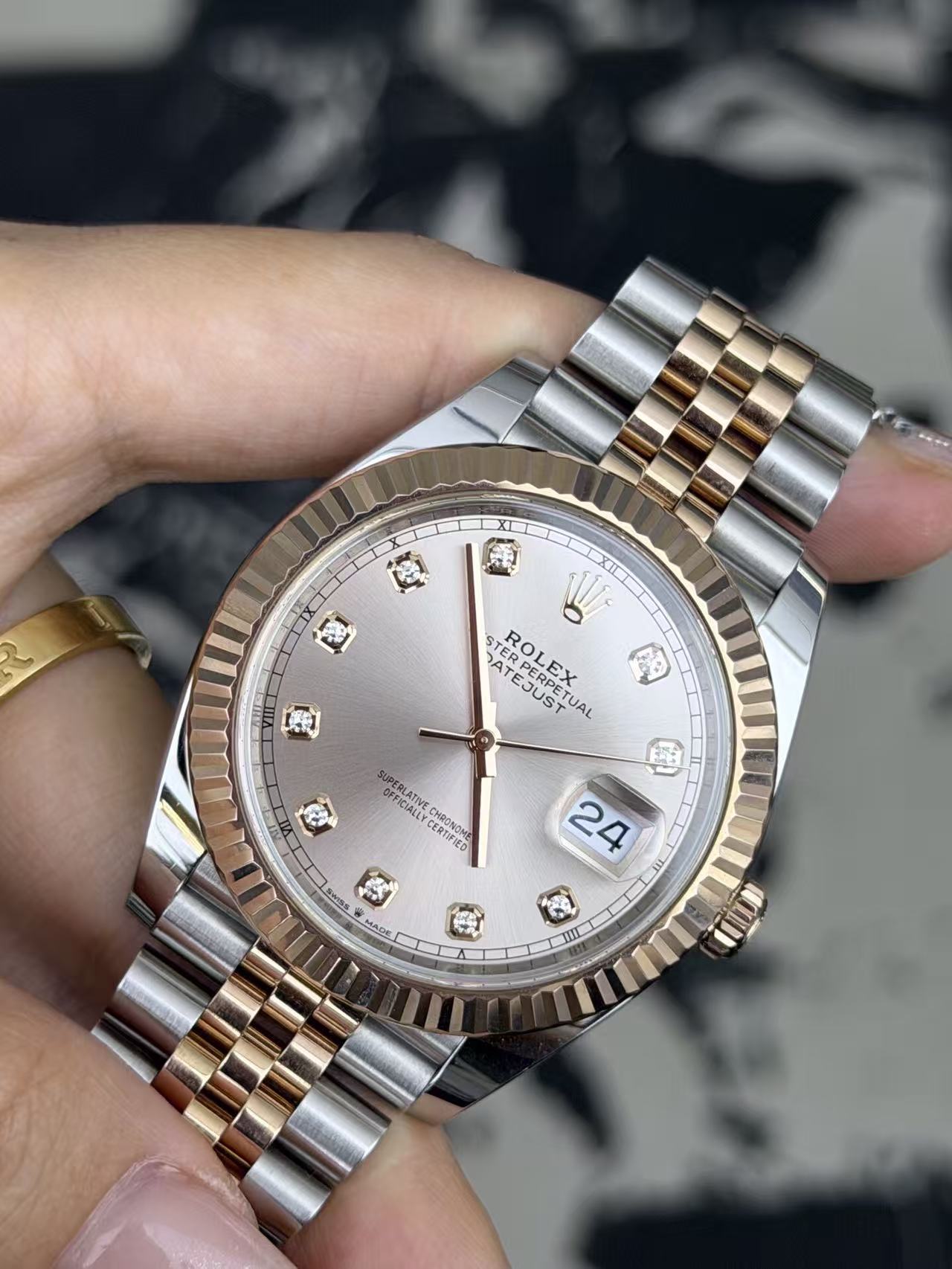 Rolex m126331-0008 detail 2