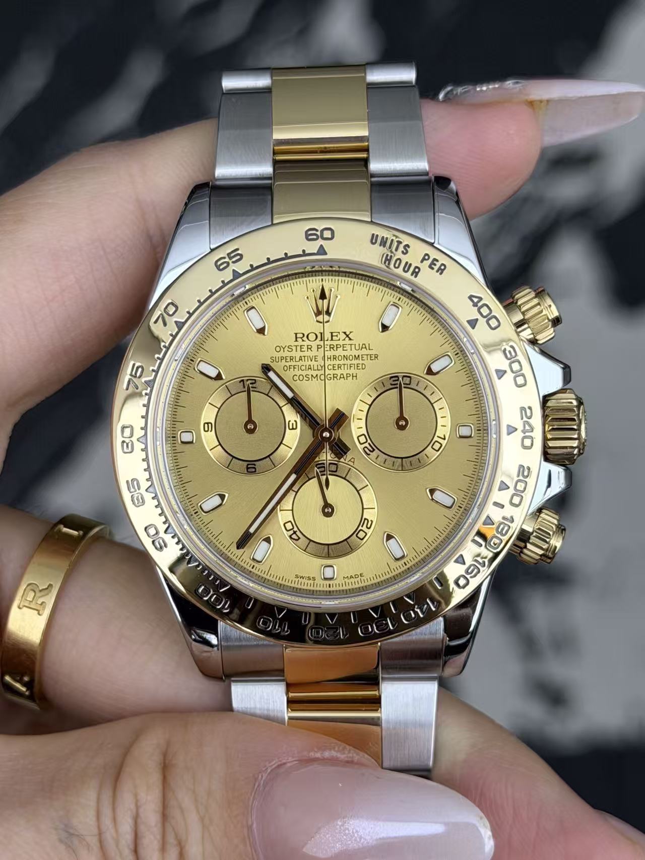 Rolex 116503-0003 detail 1
