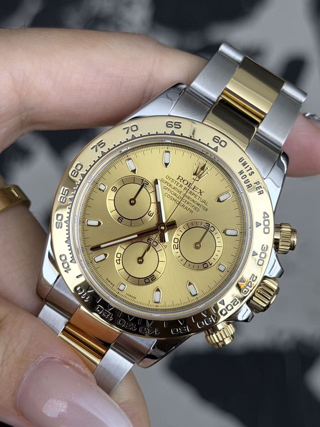 Rolex 116503-0003 detail 2