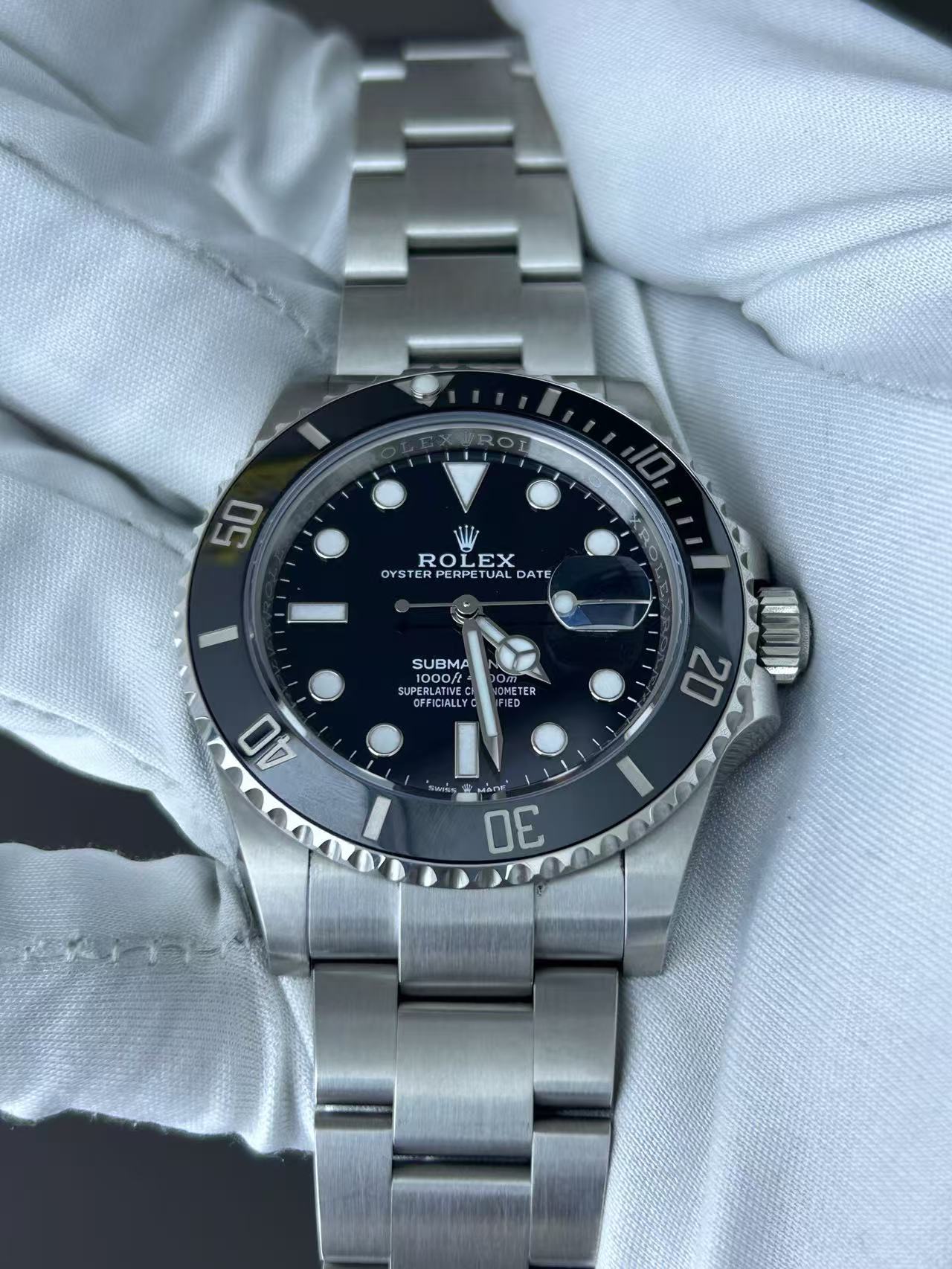 Rolex m126610ln-0001 detail 2