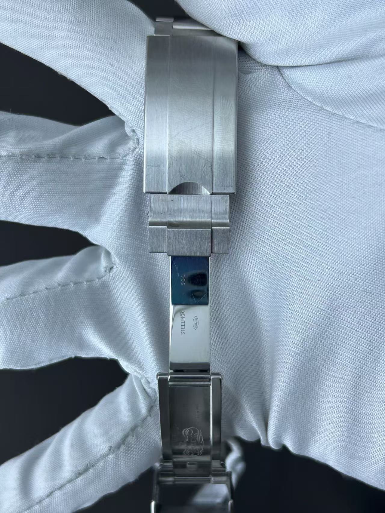Rolex m126610ln-0001 detail 6