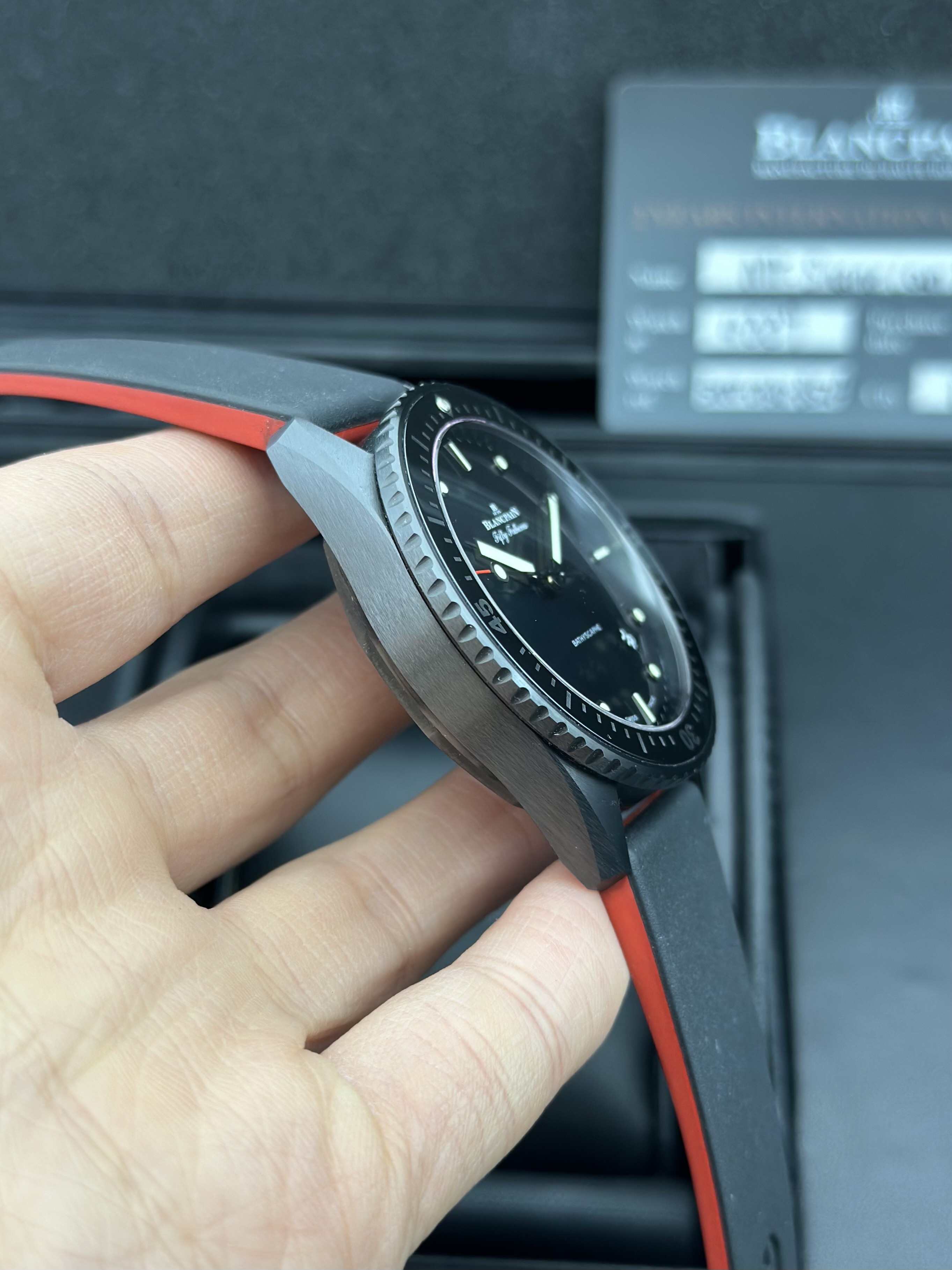 Blancpain 5000-0130-B52A detail 2
