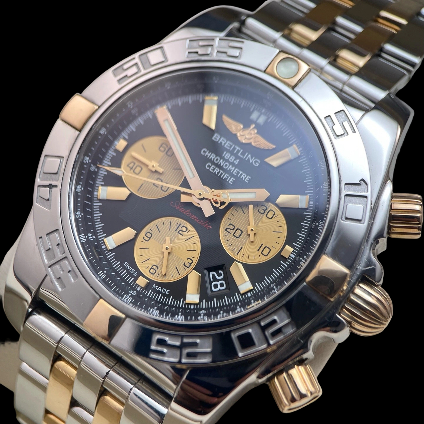 Breitling IB011012_B968_375C detail 1