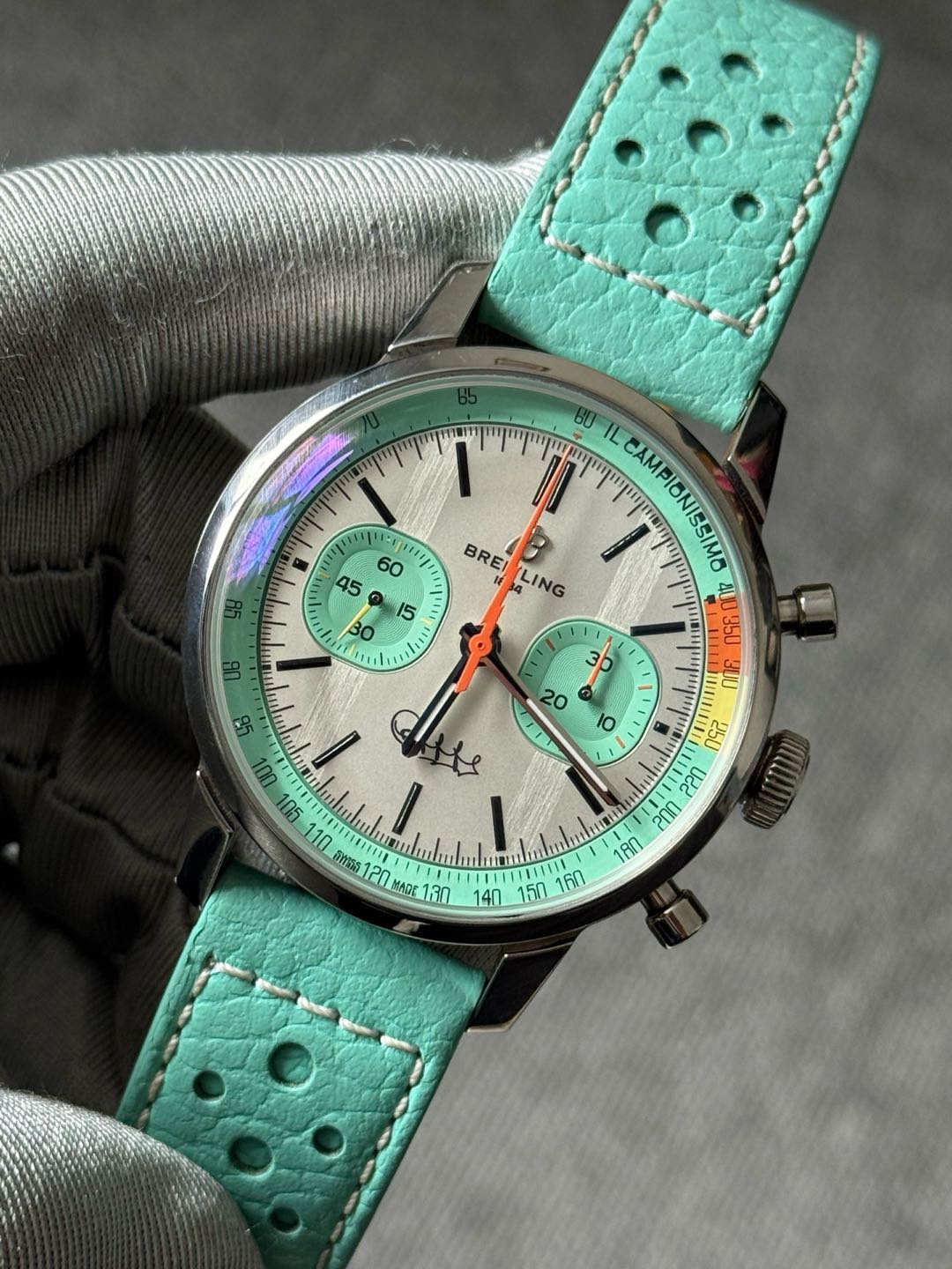Breitling AB01768A1A1X1 detail 2