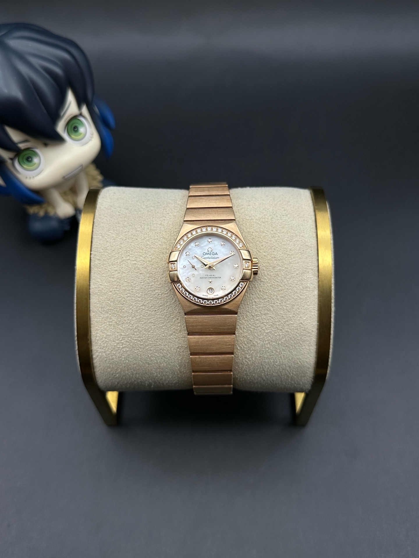 Omega 127.55.27.20.55.001 detail 1