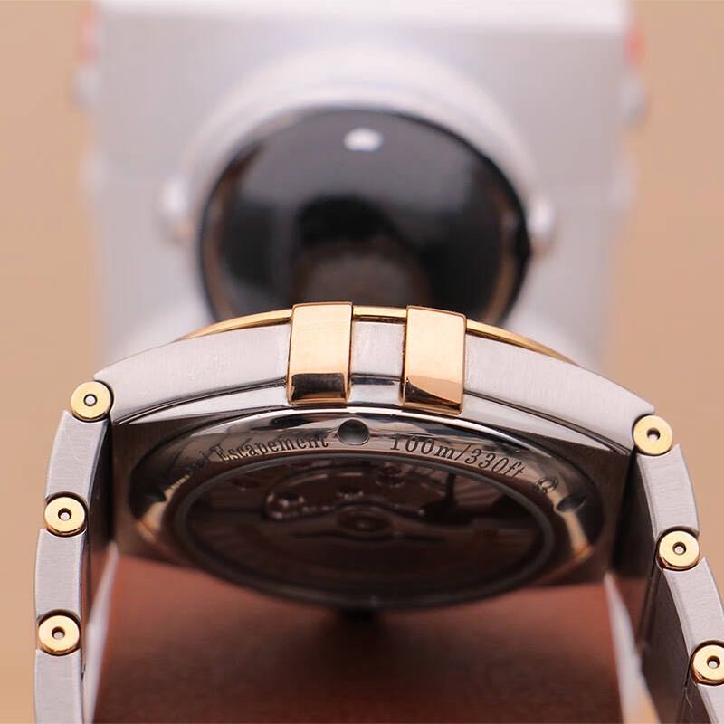 Omega 123.25.38.21.52.003 detail 1