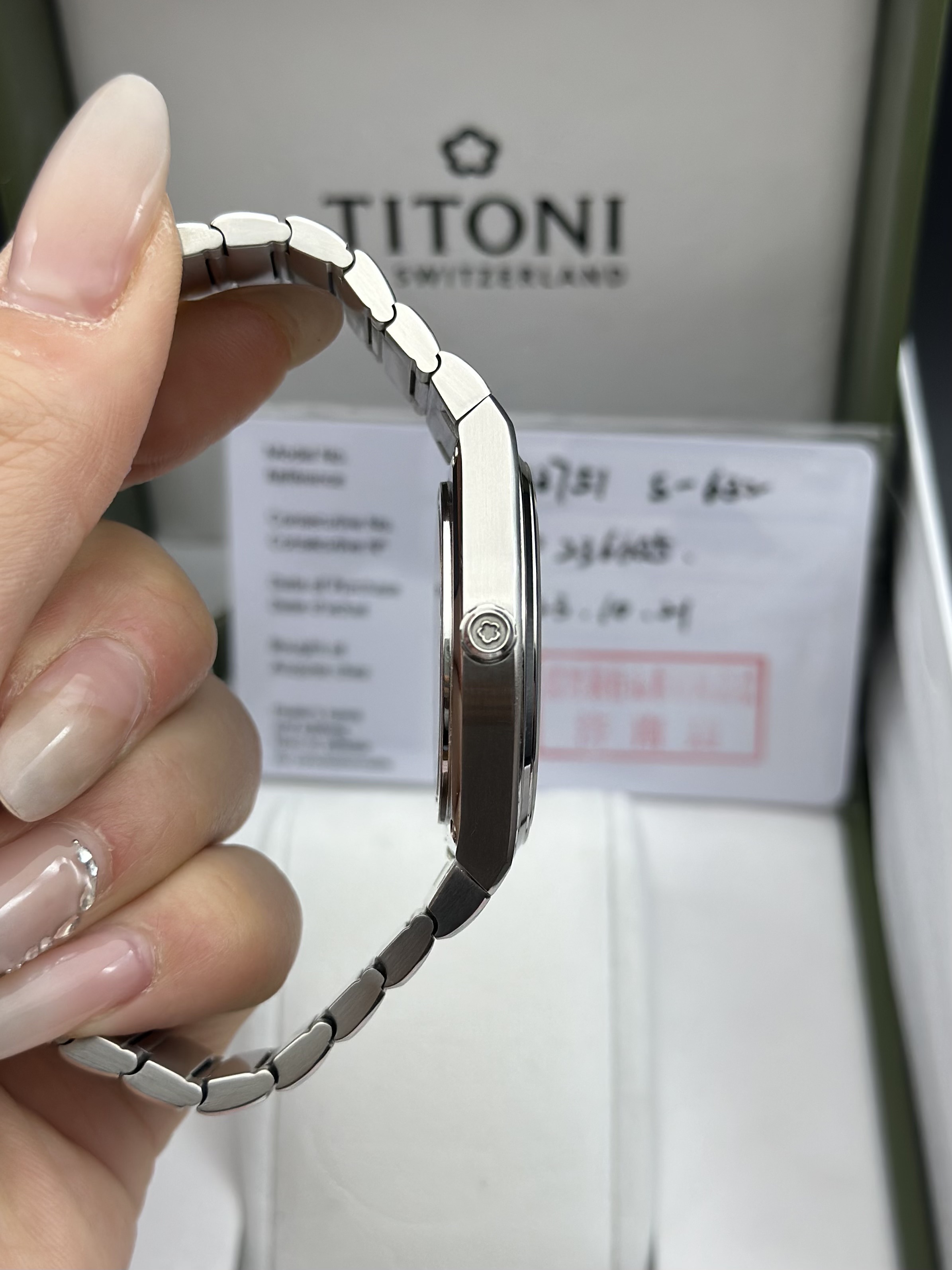 TITONI 83751 S-632 detail 3