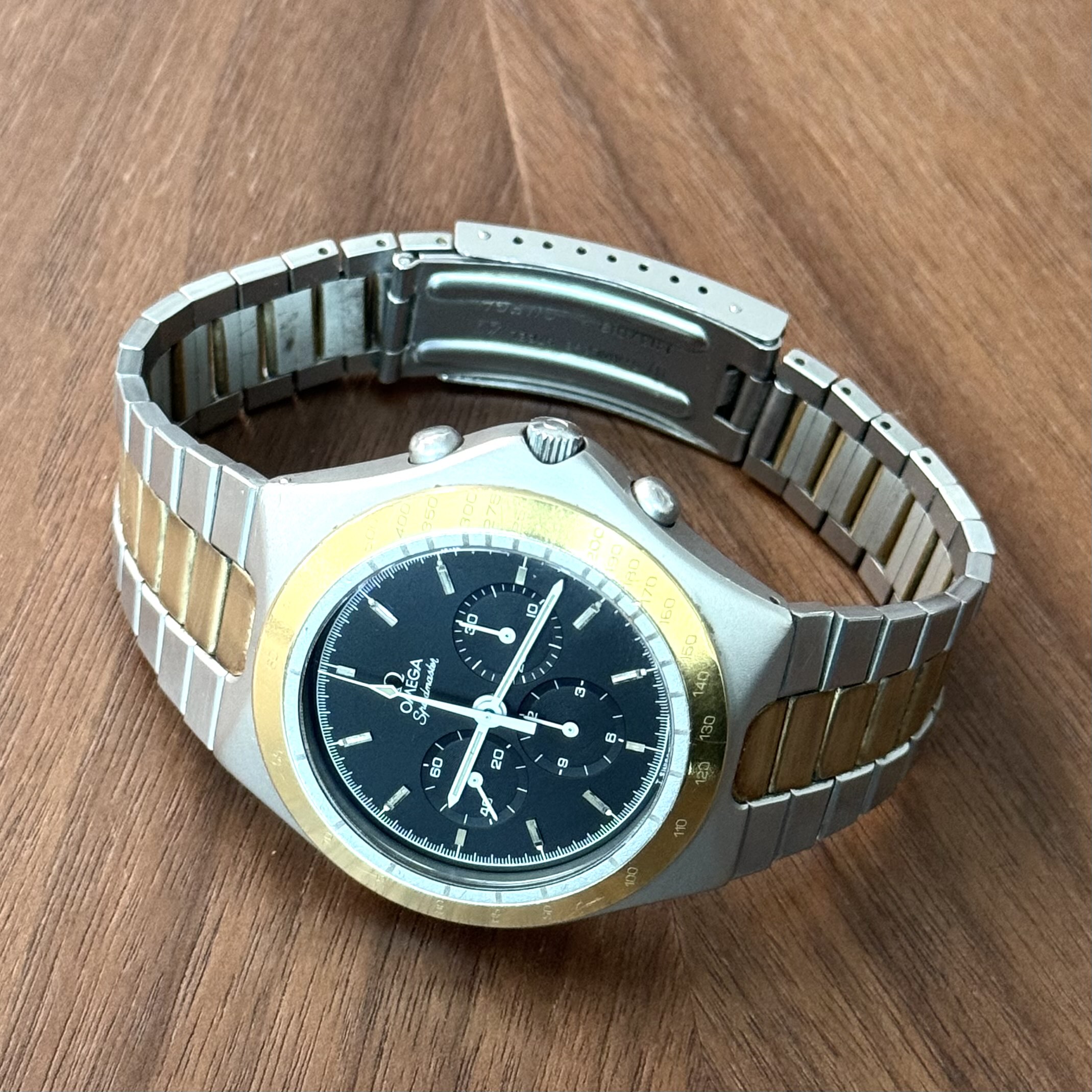 Omega Vintage detail 8