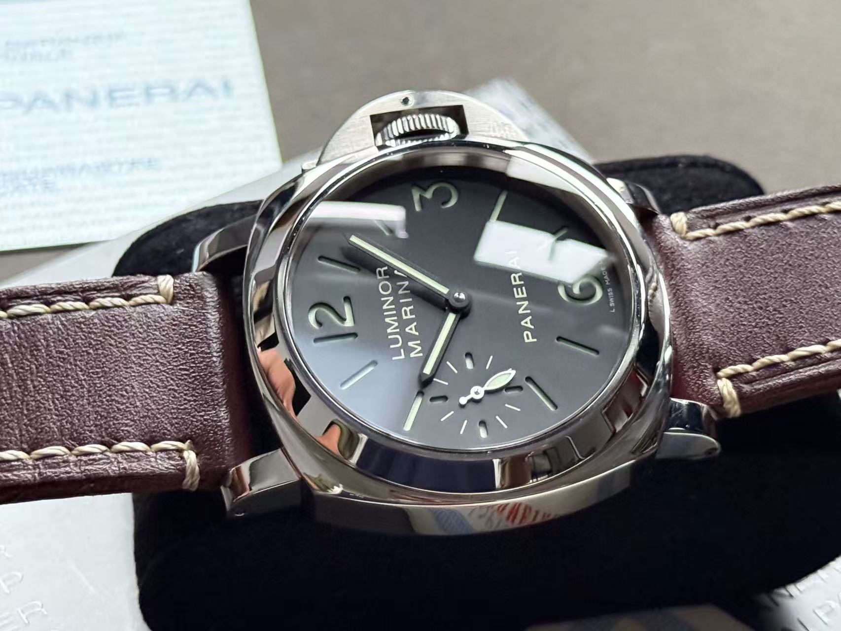 Panerai PAM00111 detail 5
