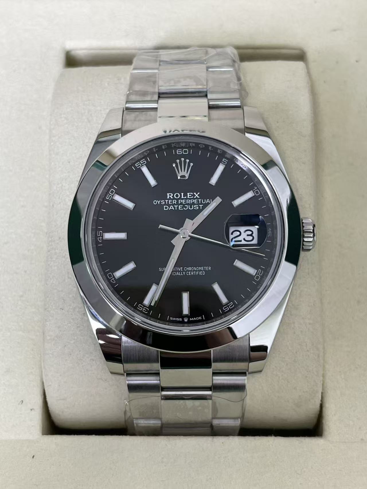 Rolex m126300-0011 detail 1