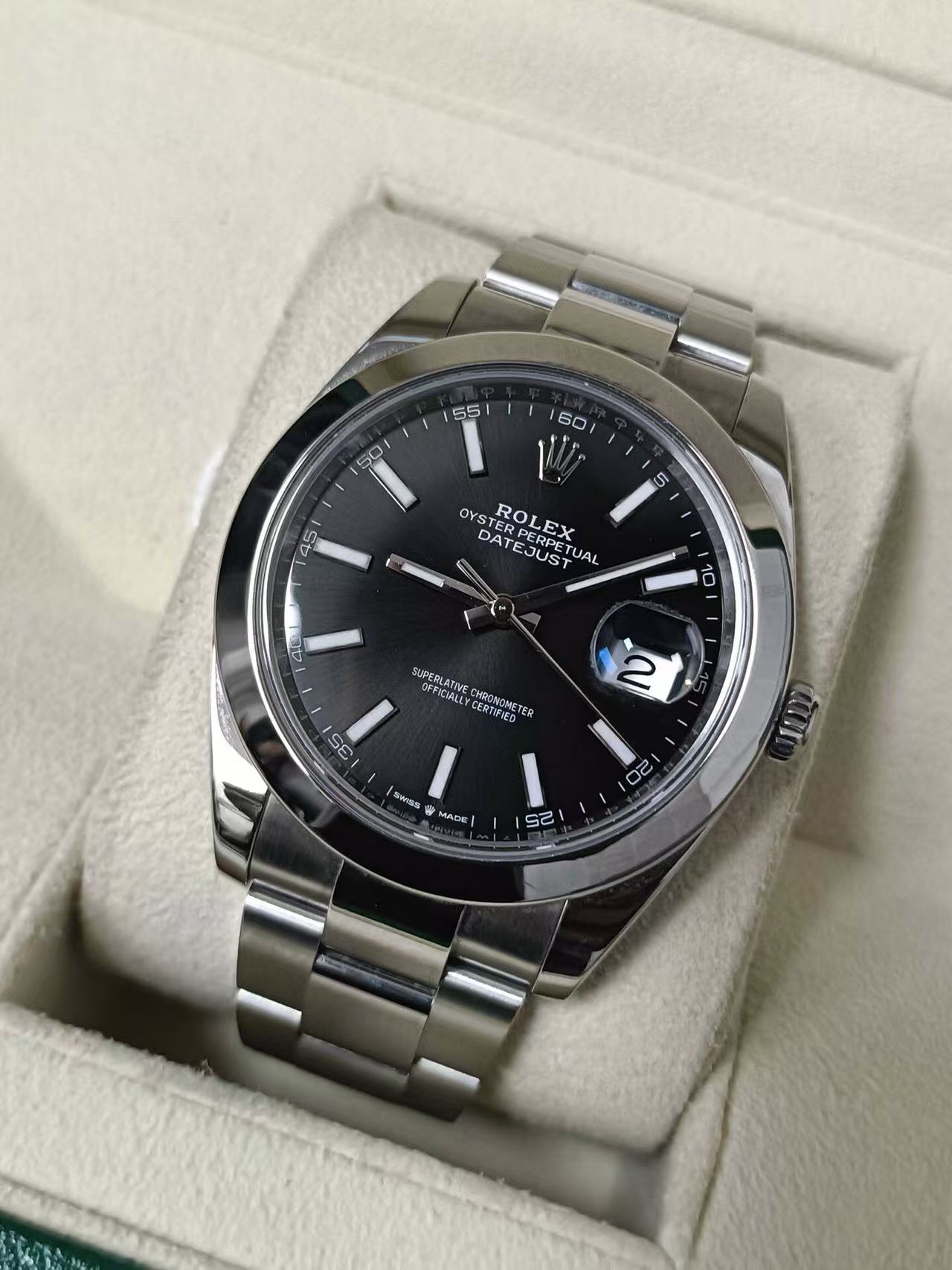 Rolex 126300-0011 detail 2