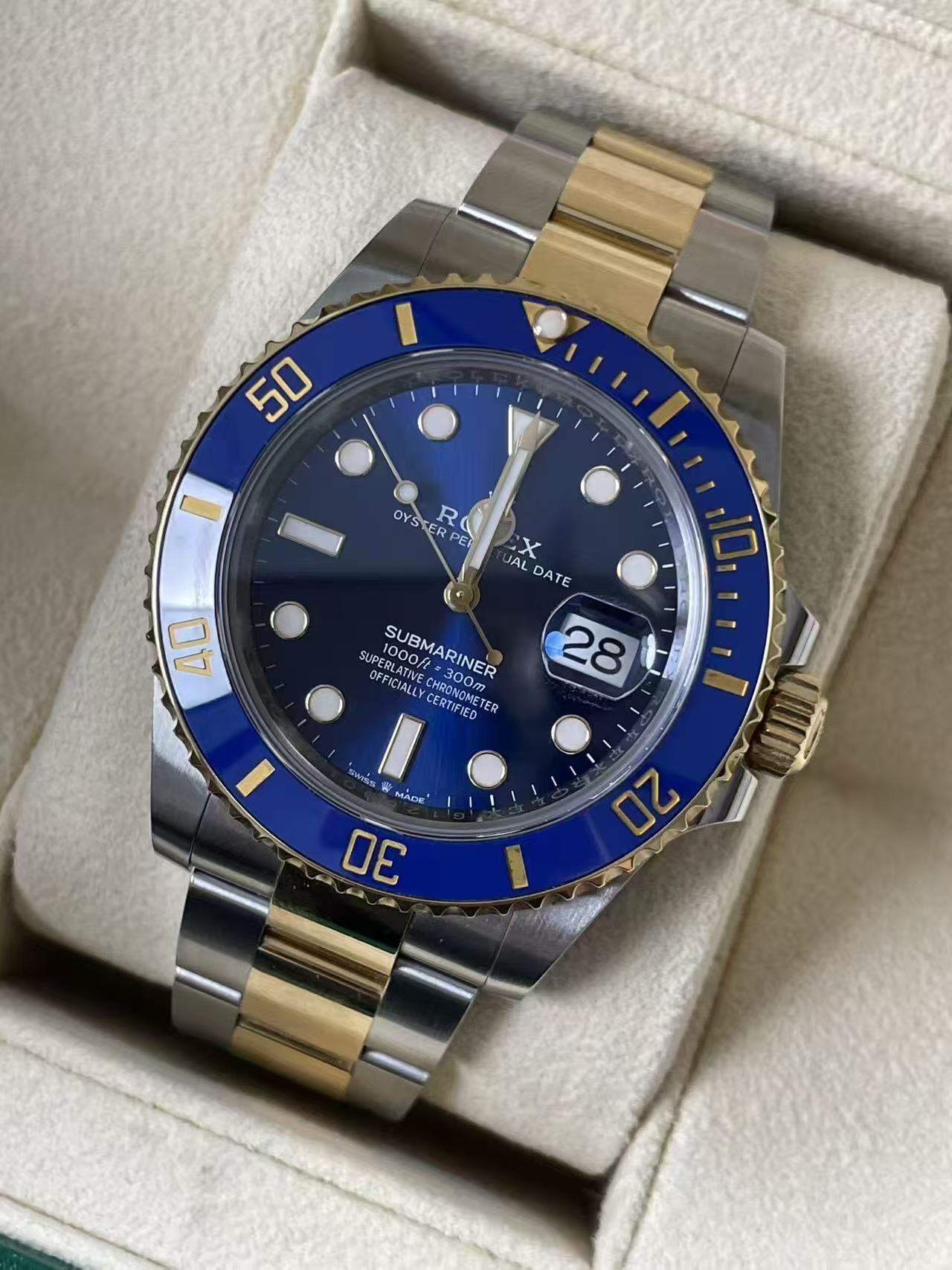 Rolex m126613lb-0002 detail 2