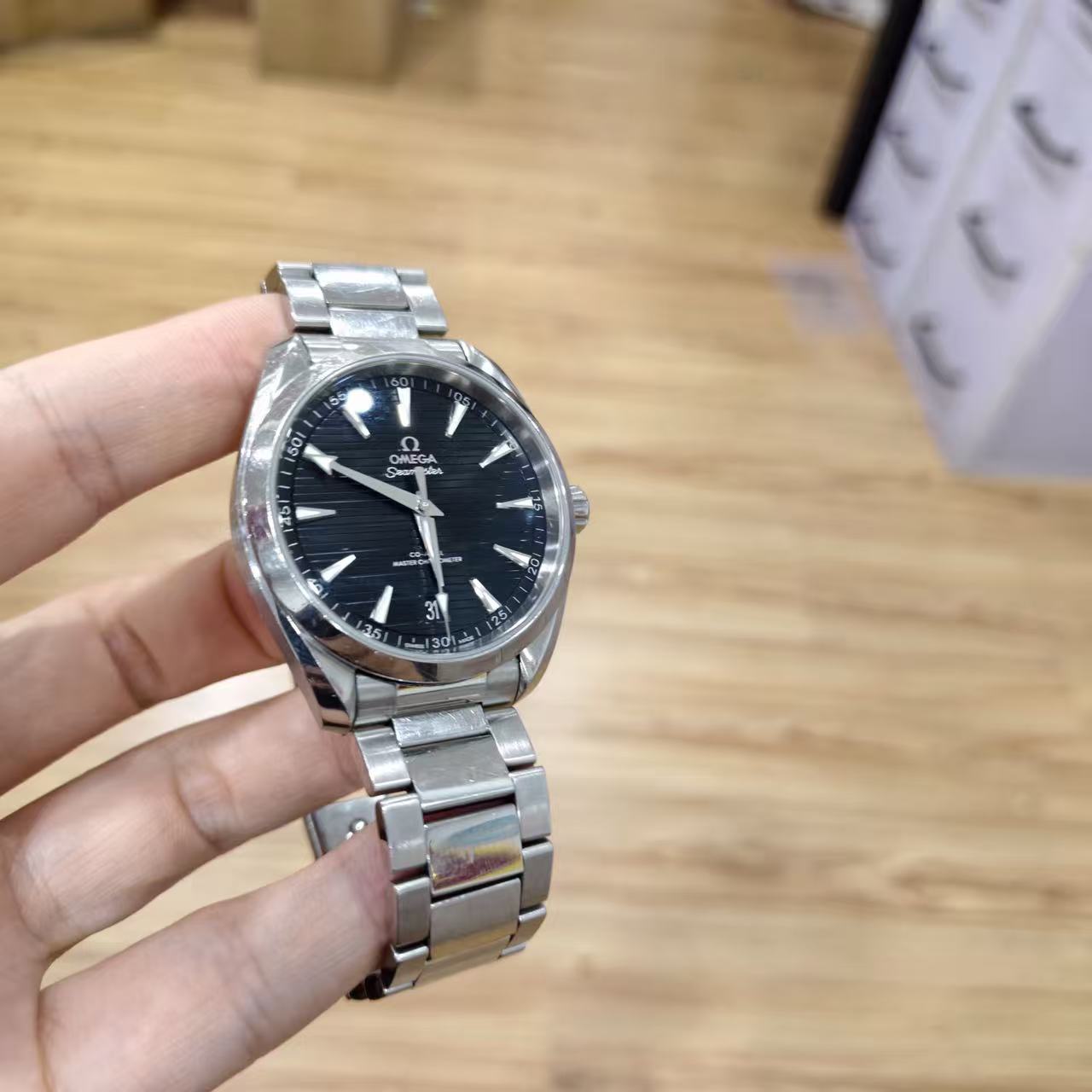 Omega 220.10.41.21.01.001