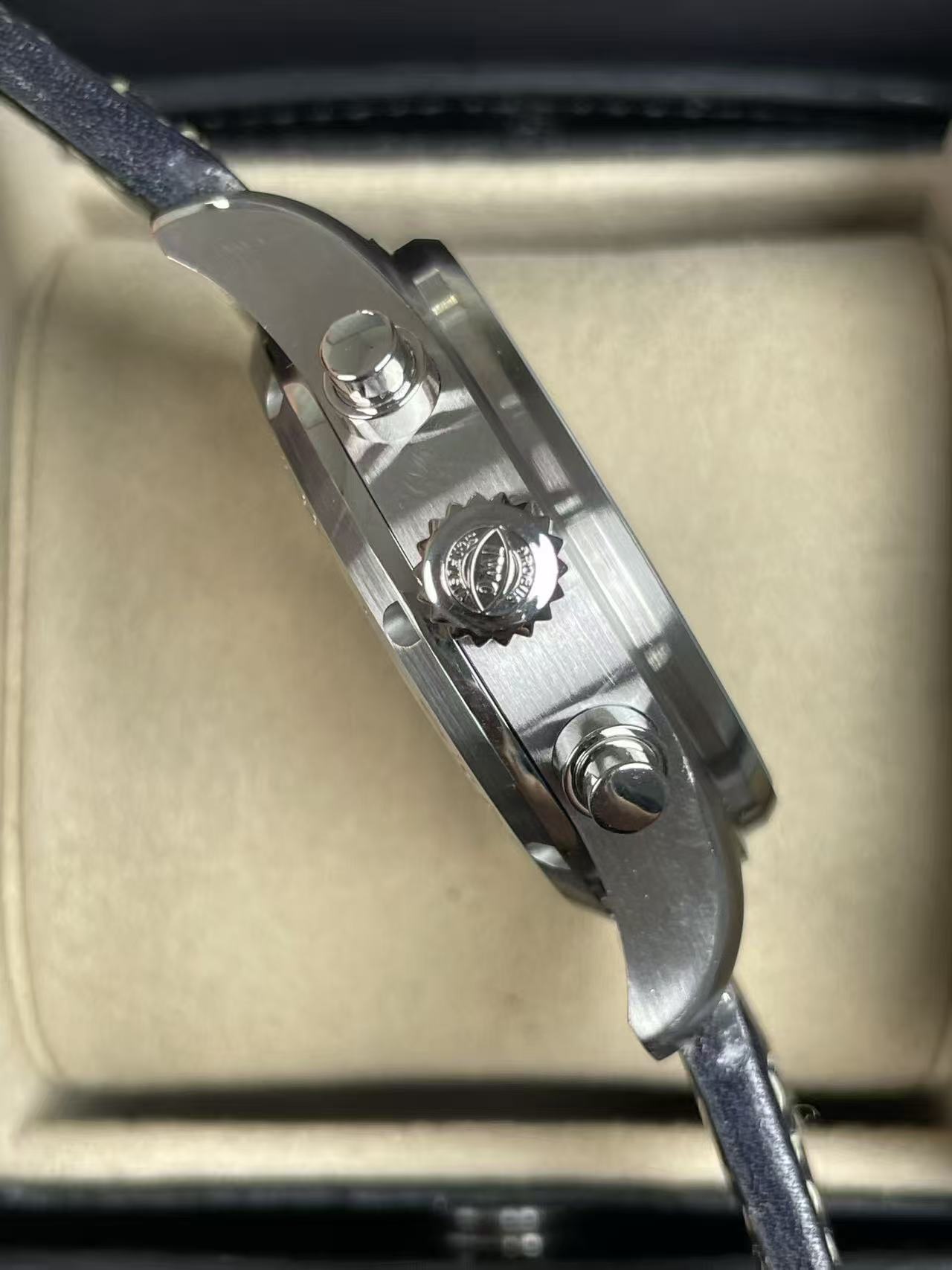 IWC IW388101 detail 3