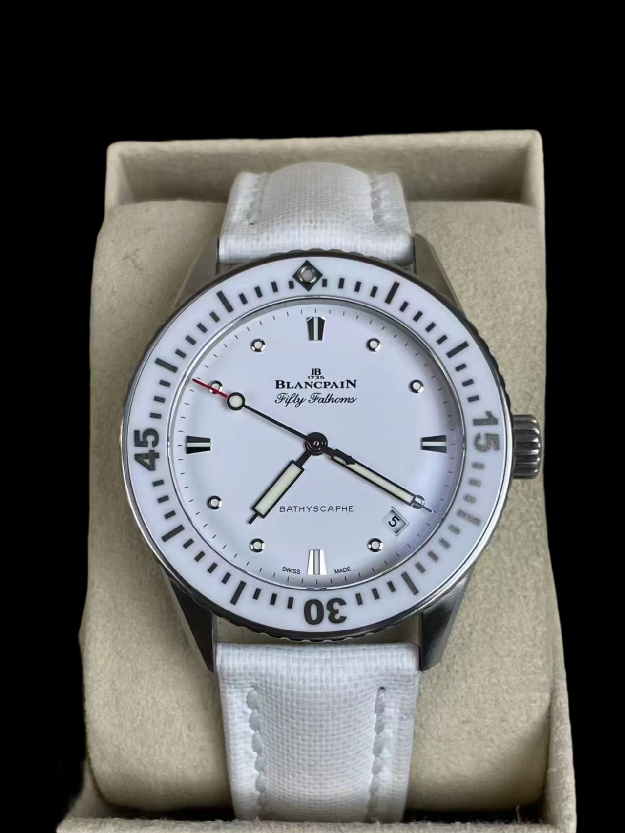 Blancpain 5100 1127 NAWA detail 1