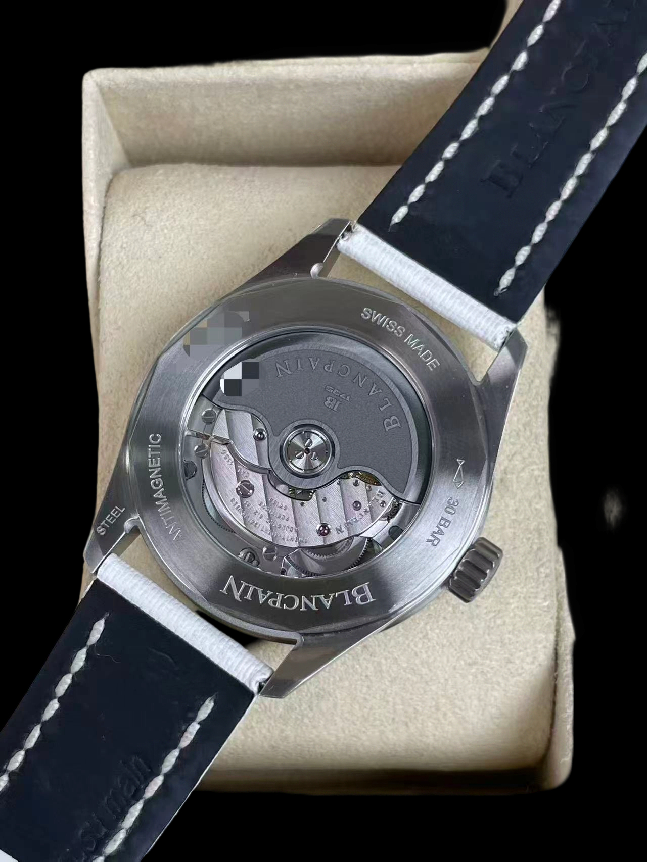 Blancpain 5100 1127 NAWA detail 5