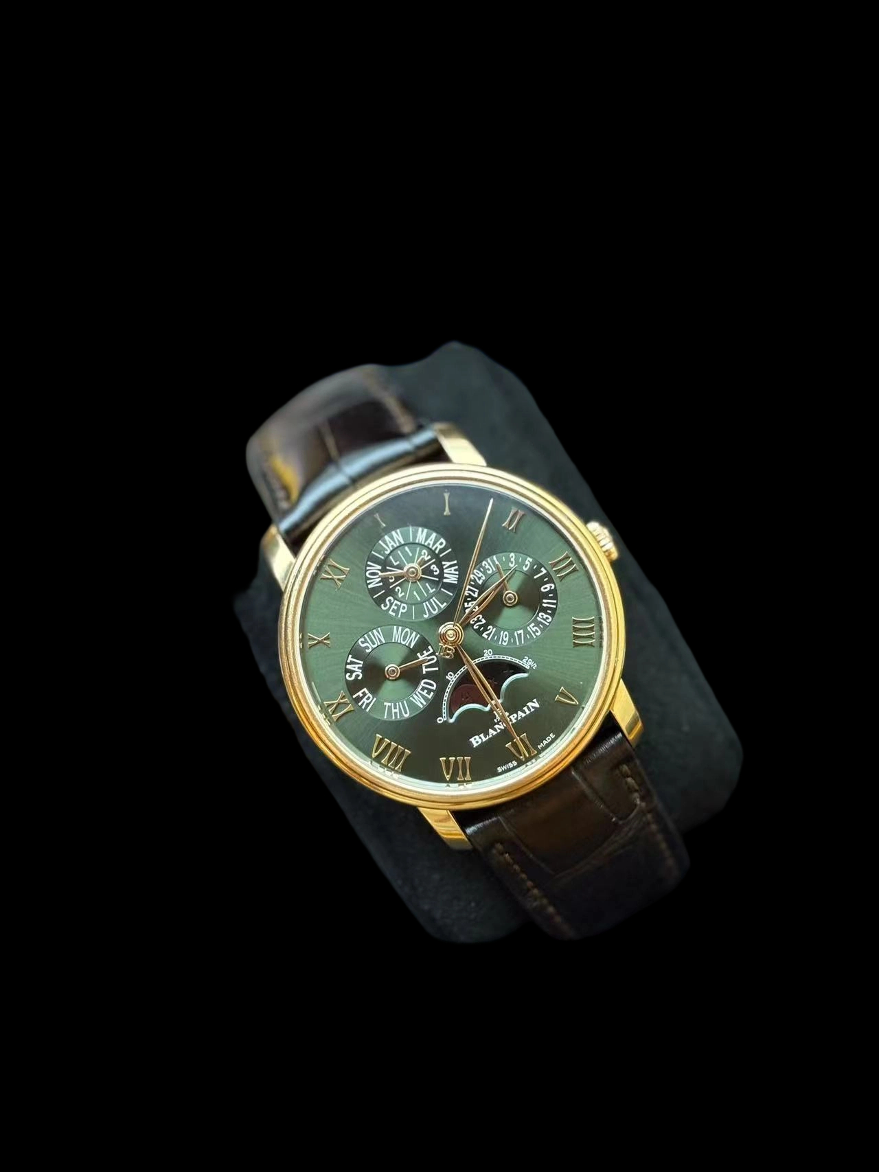 Blancpain 6656-3653-55B detail 1