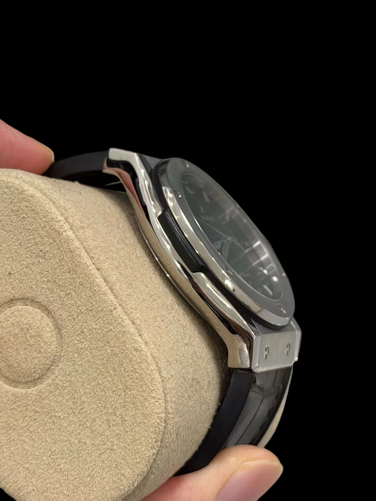 Hublot 542.NX.8970.LR detail 2