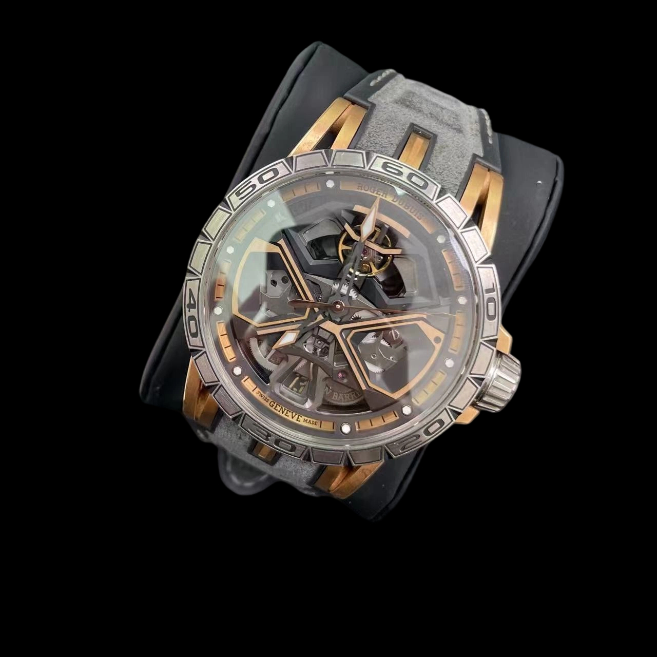 Roger Dubuis RDDBEX0750 detail 1