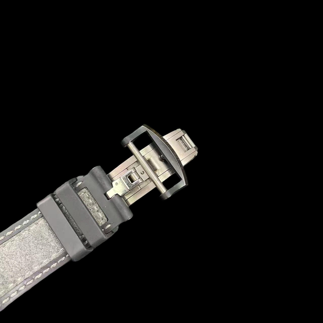 Roger Dubuis RDDBEX0750 detail 4