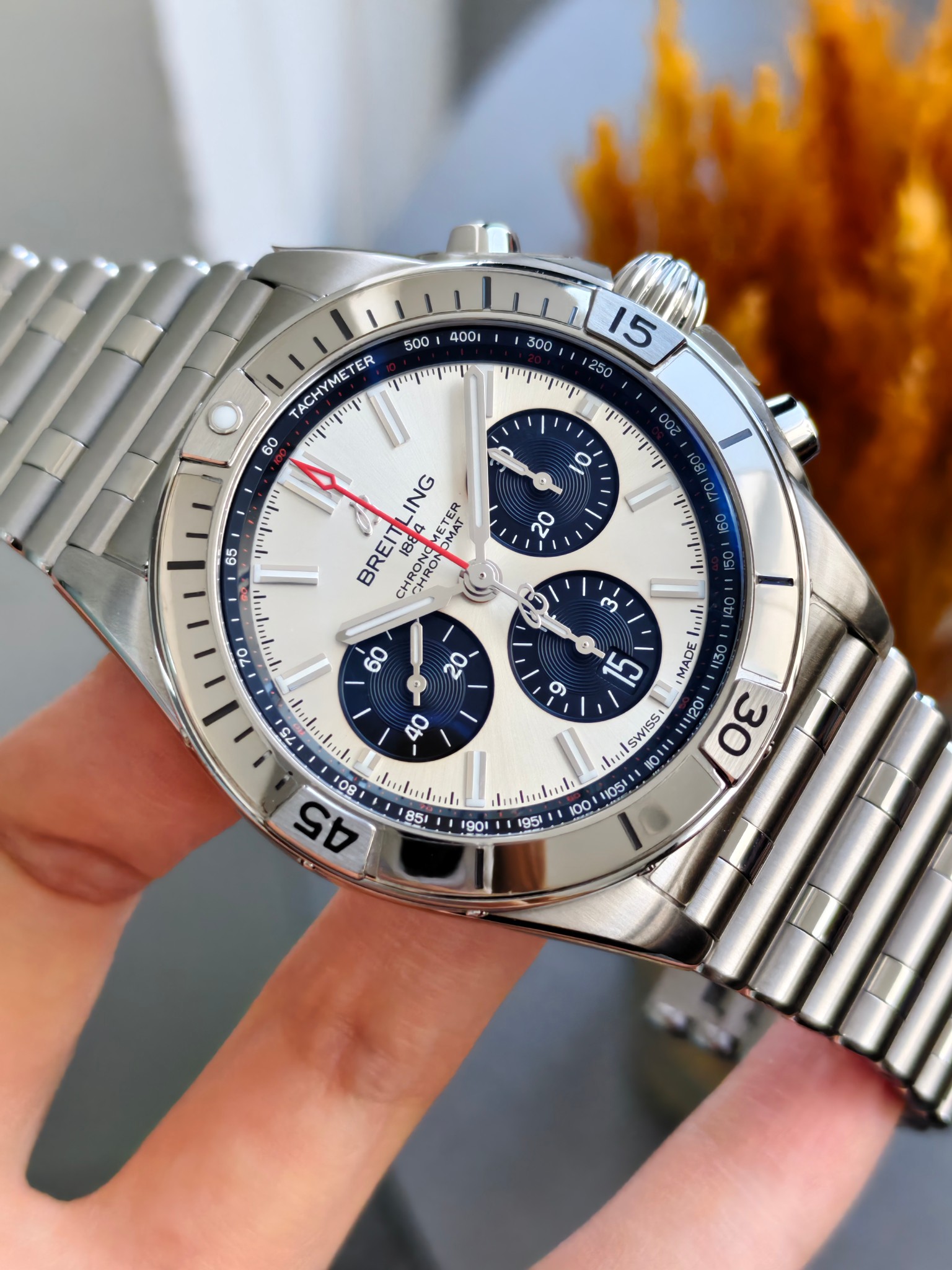 Breitling AB0134101G1A1 detail 2