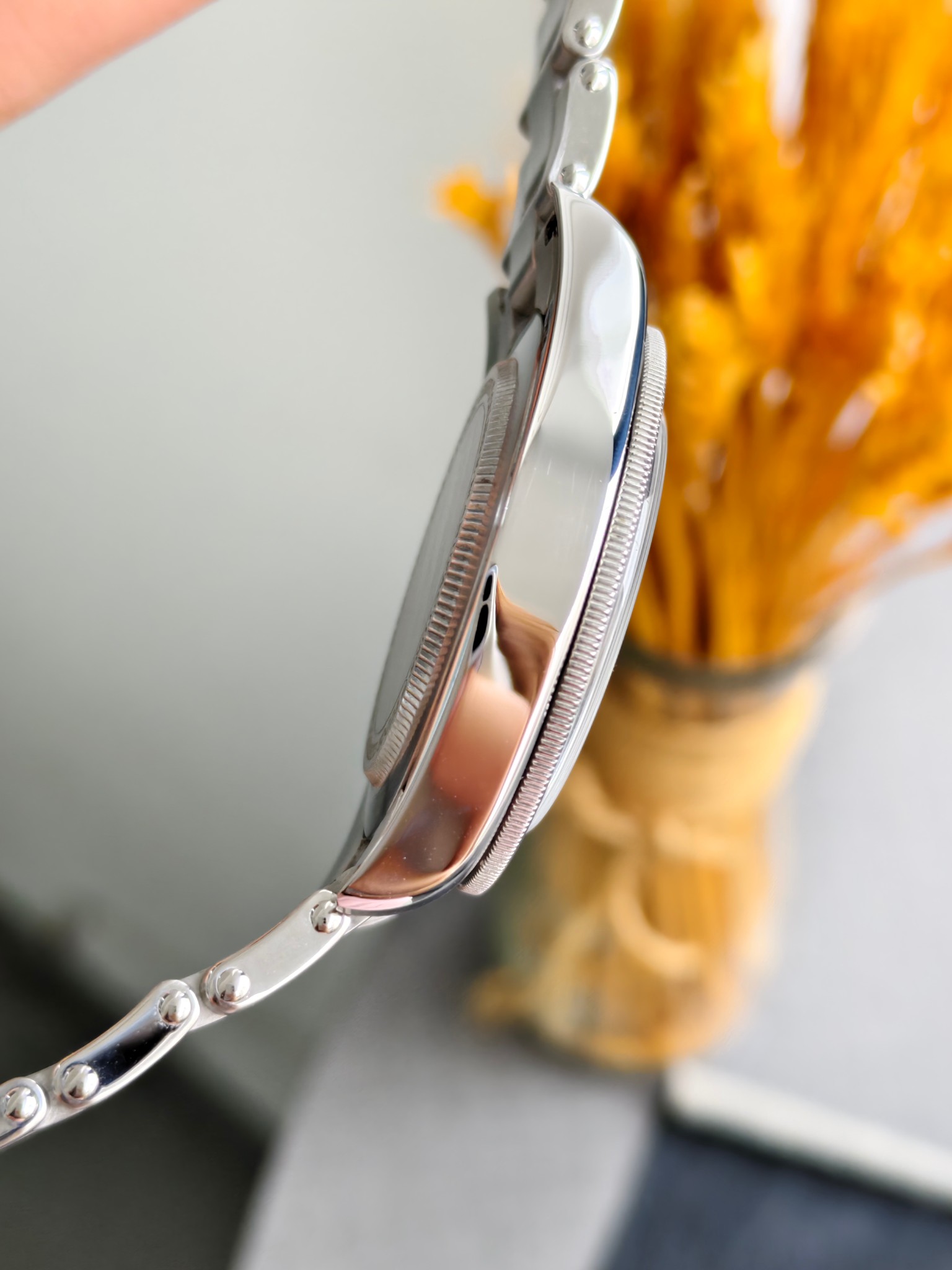 Tudor m79030n-0001 detail 4