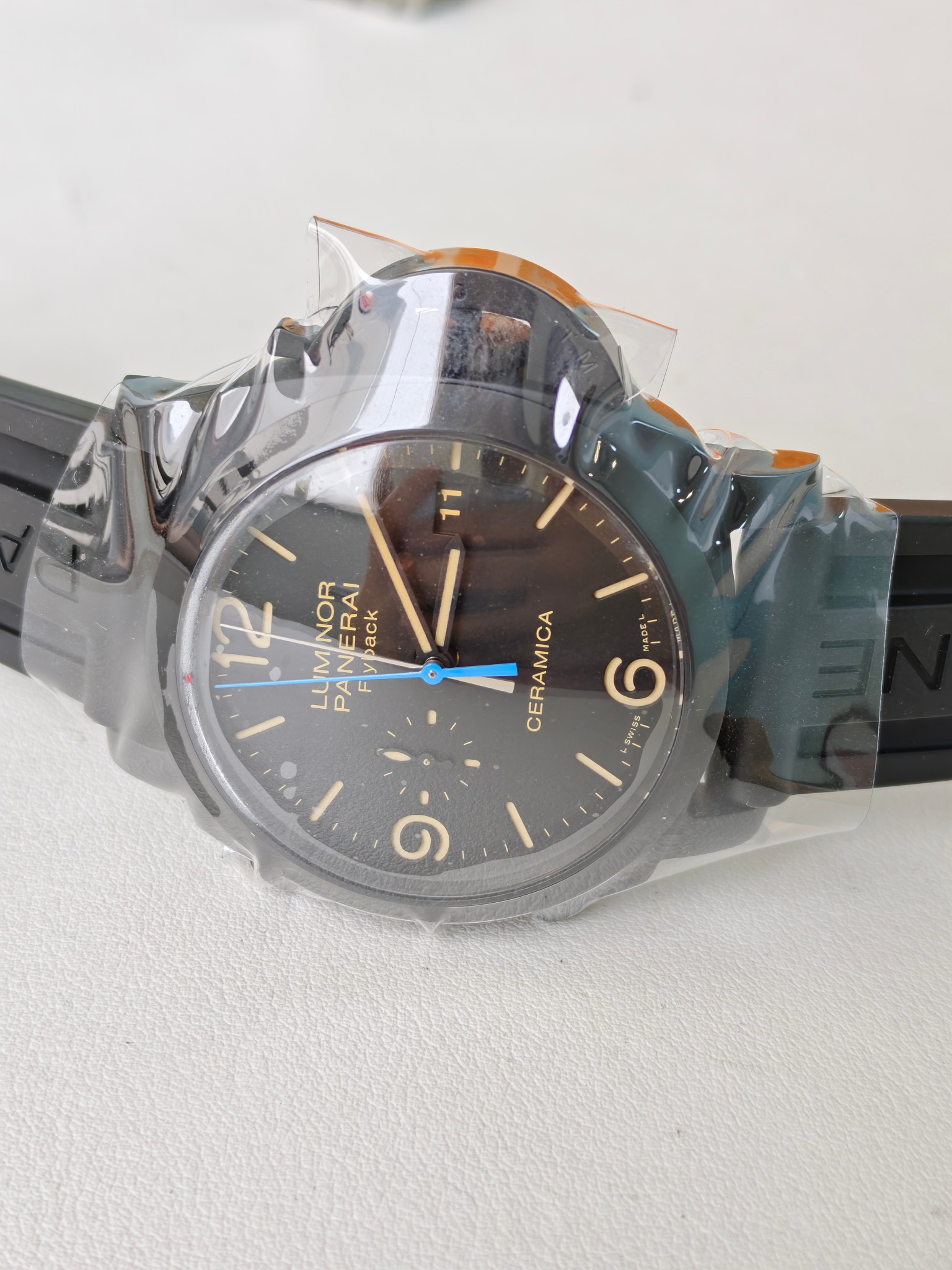 Panerai PAM00580 detail 3