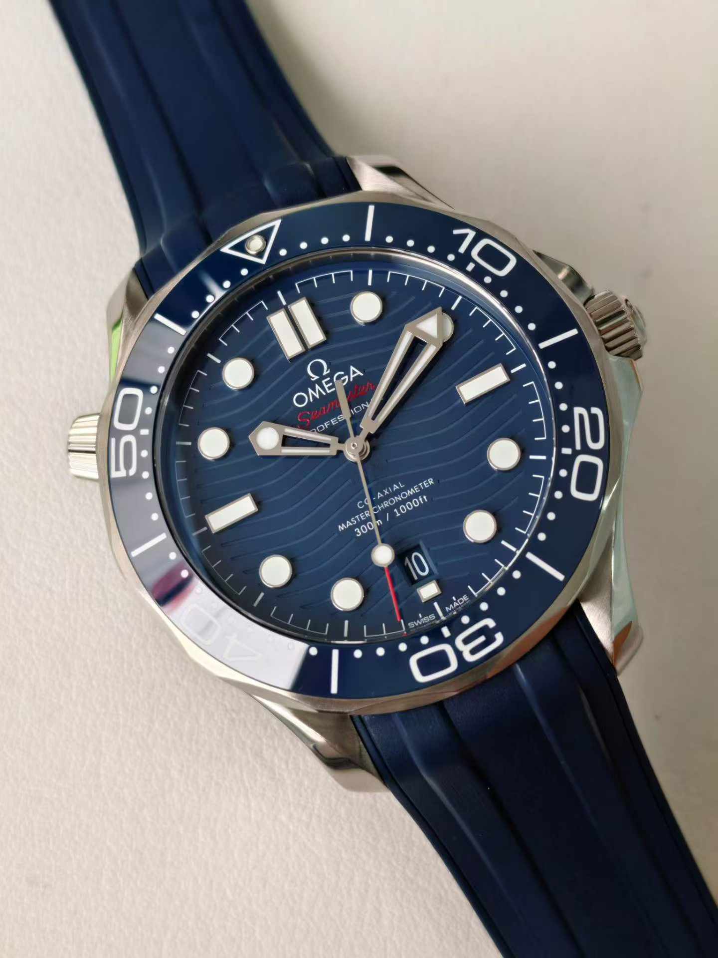 Omega 210.32.42.20.03.001
