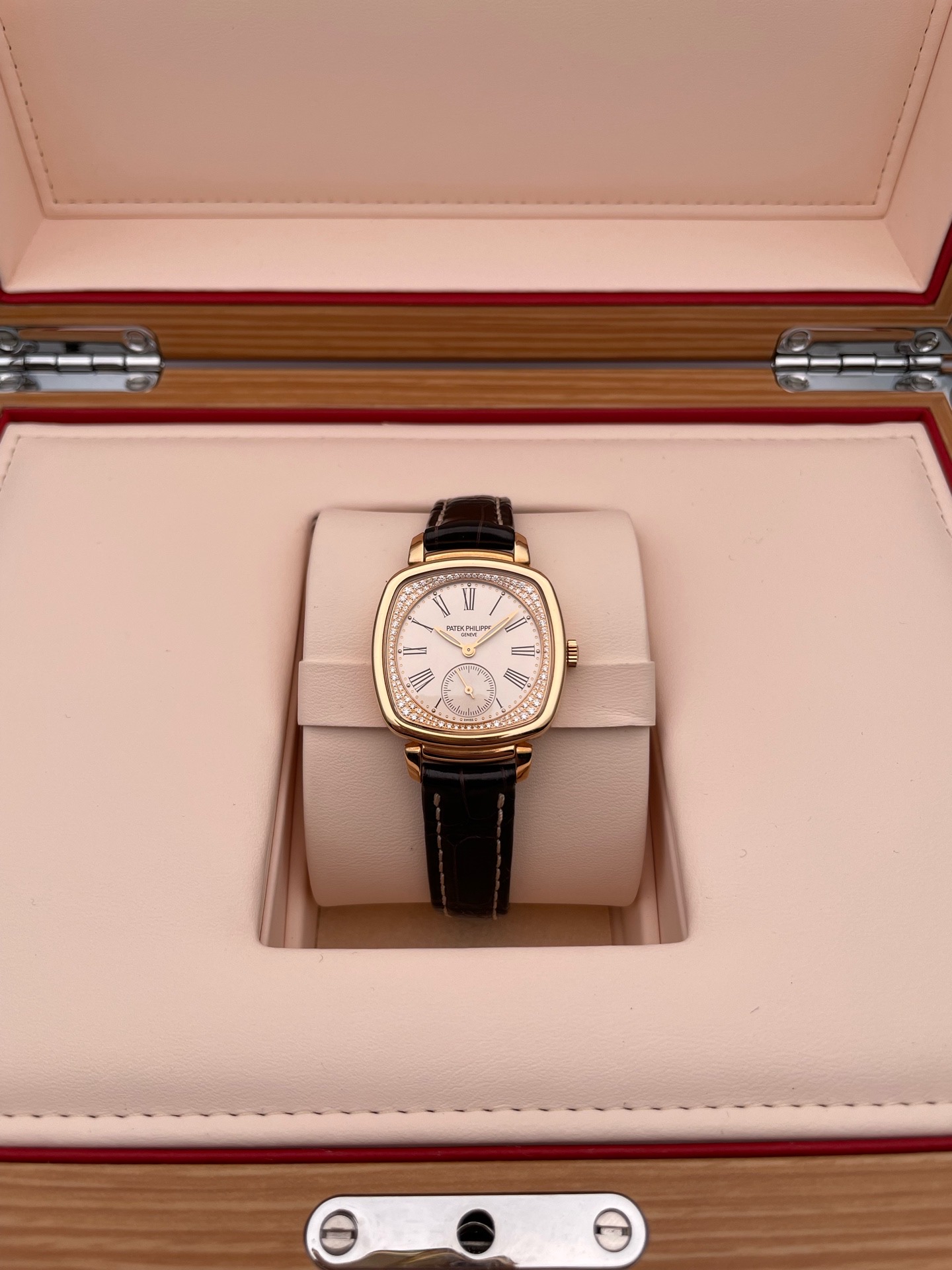 Patek Philippe 7041R-001 detail 2