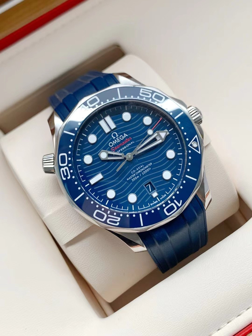 Omega 210.32.42.20.03.001 detail 6