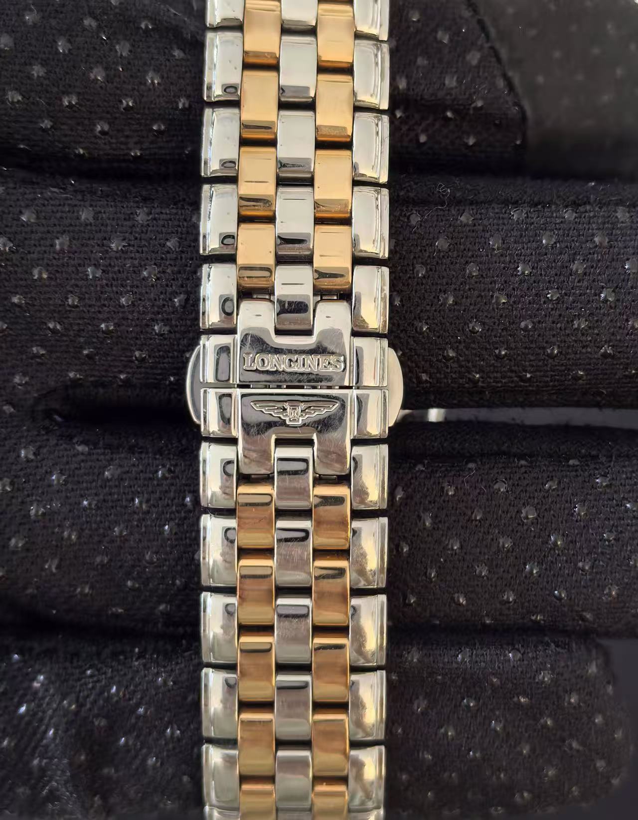 Longines L4.374.3.91.7 detail 4
