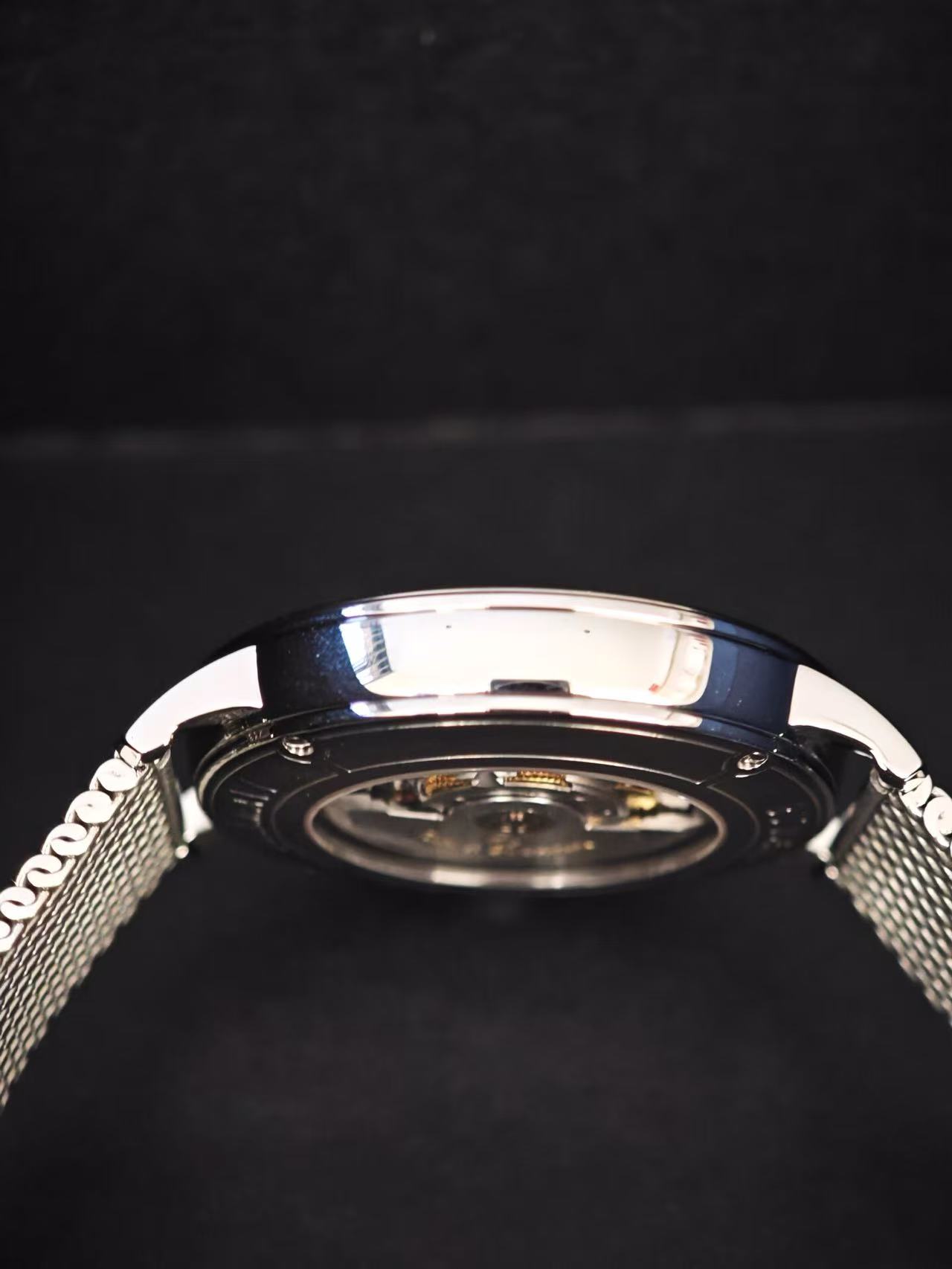 Carl F. Bucherer 00.10314.08.53.21 detail 1