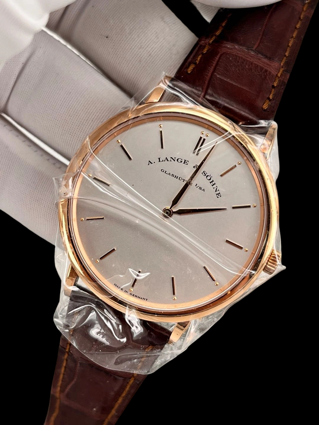 A. Lange & S&ouml;hne 211.032 detail 2