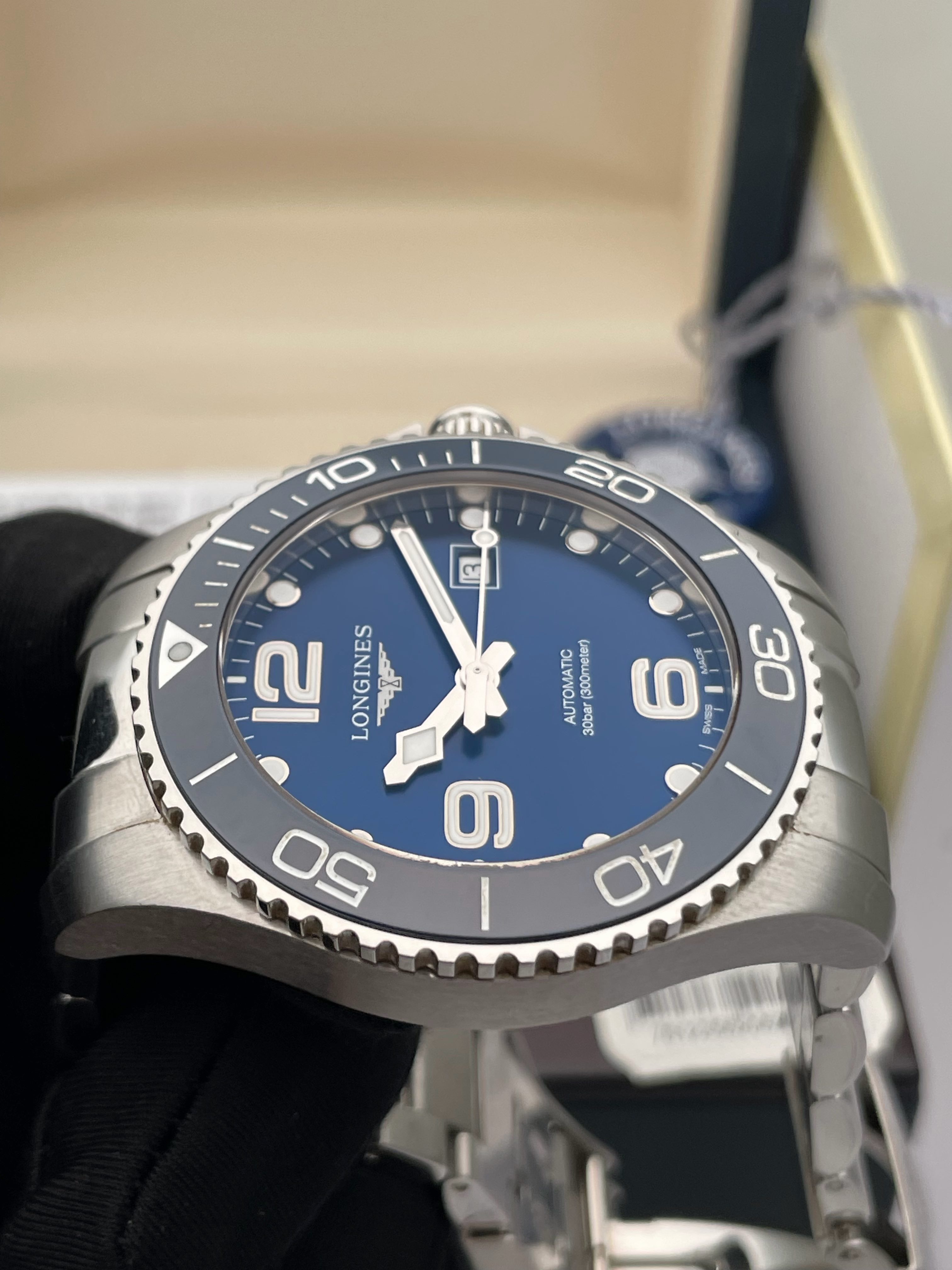 Longines L3.782.4.96.6 detail 2