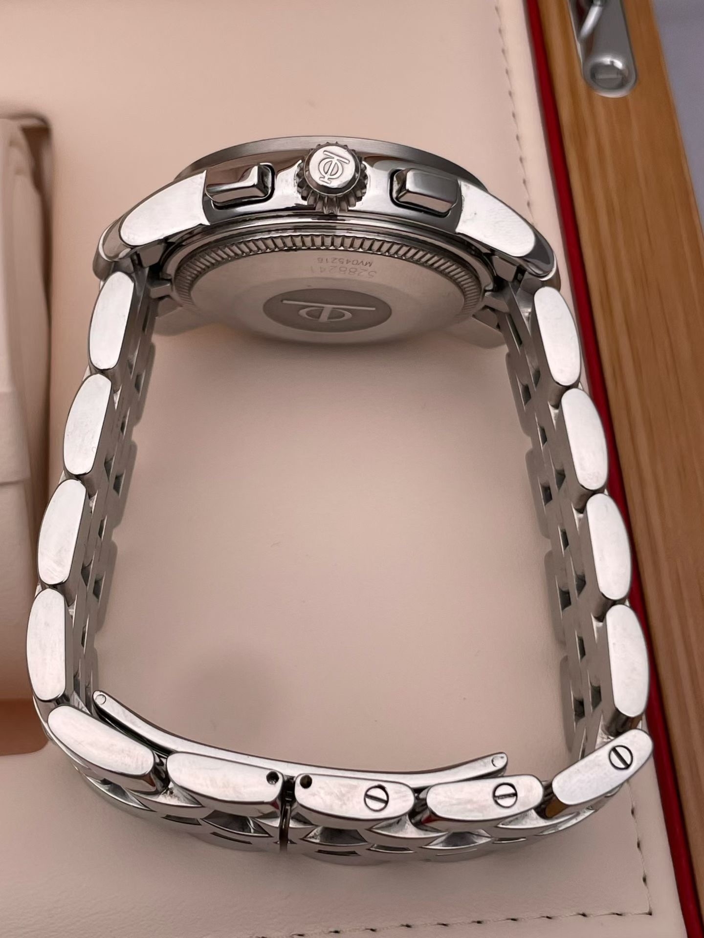 Baume & Mercier MOA08386 detail 5