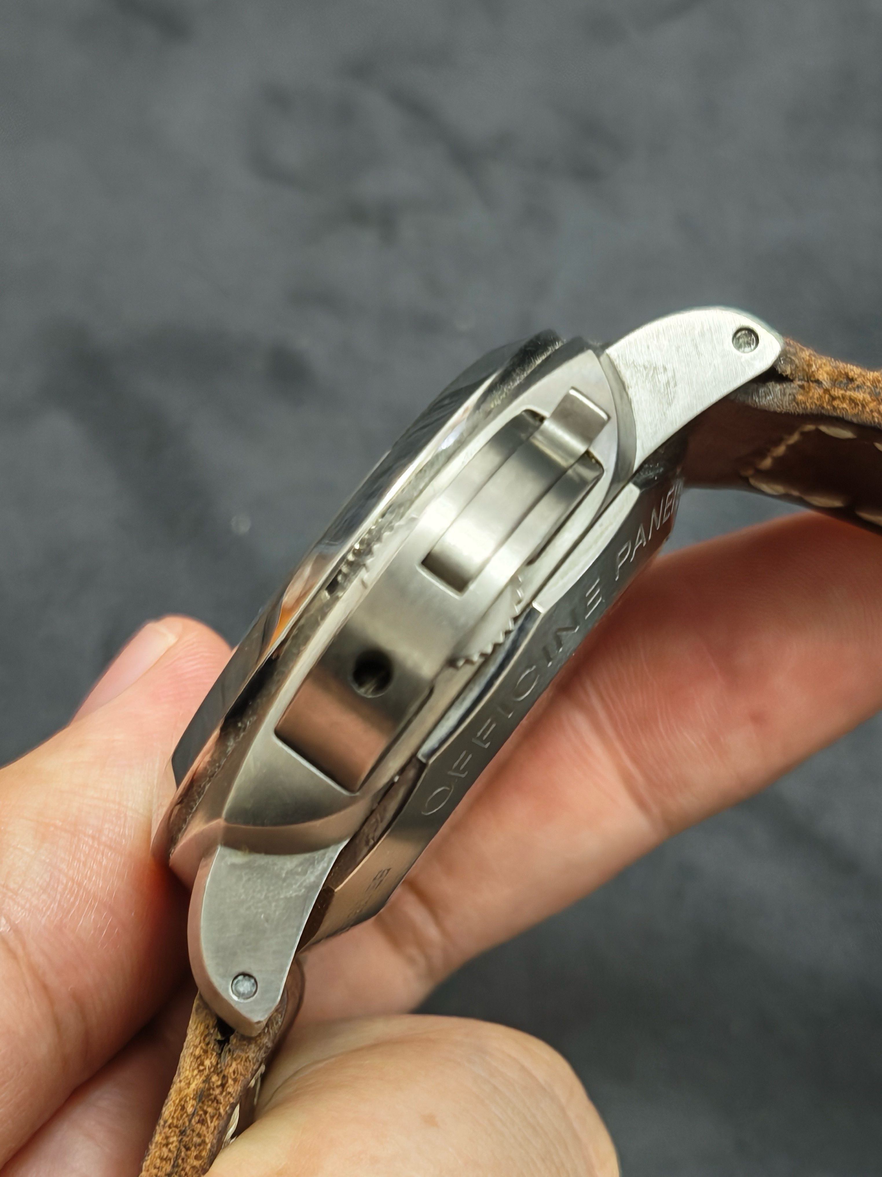 Panerai PAM00351 detail 3