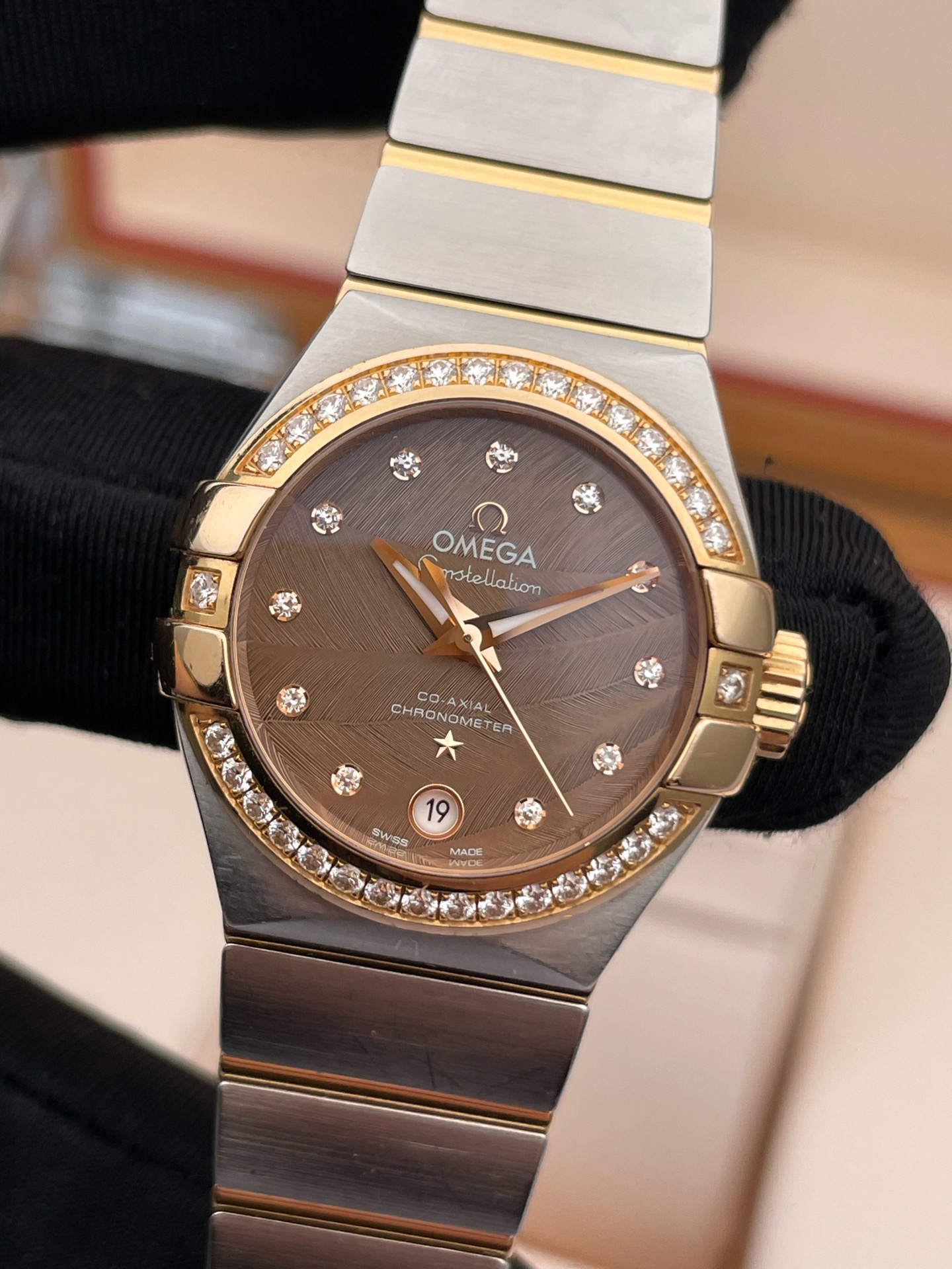 Omega 123.25.27.20.63.001