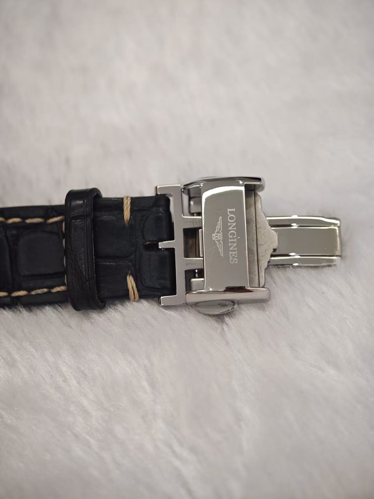 Longines L2.257.4.97.0 detail 4