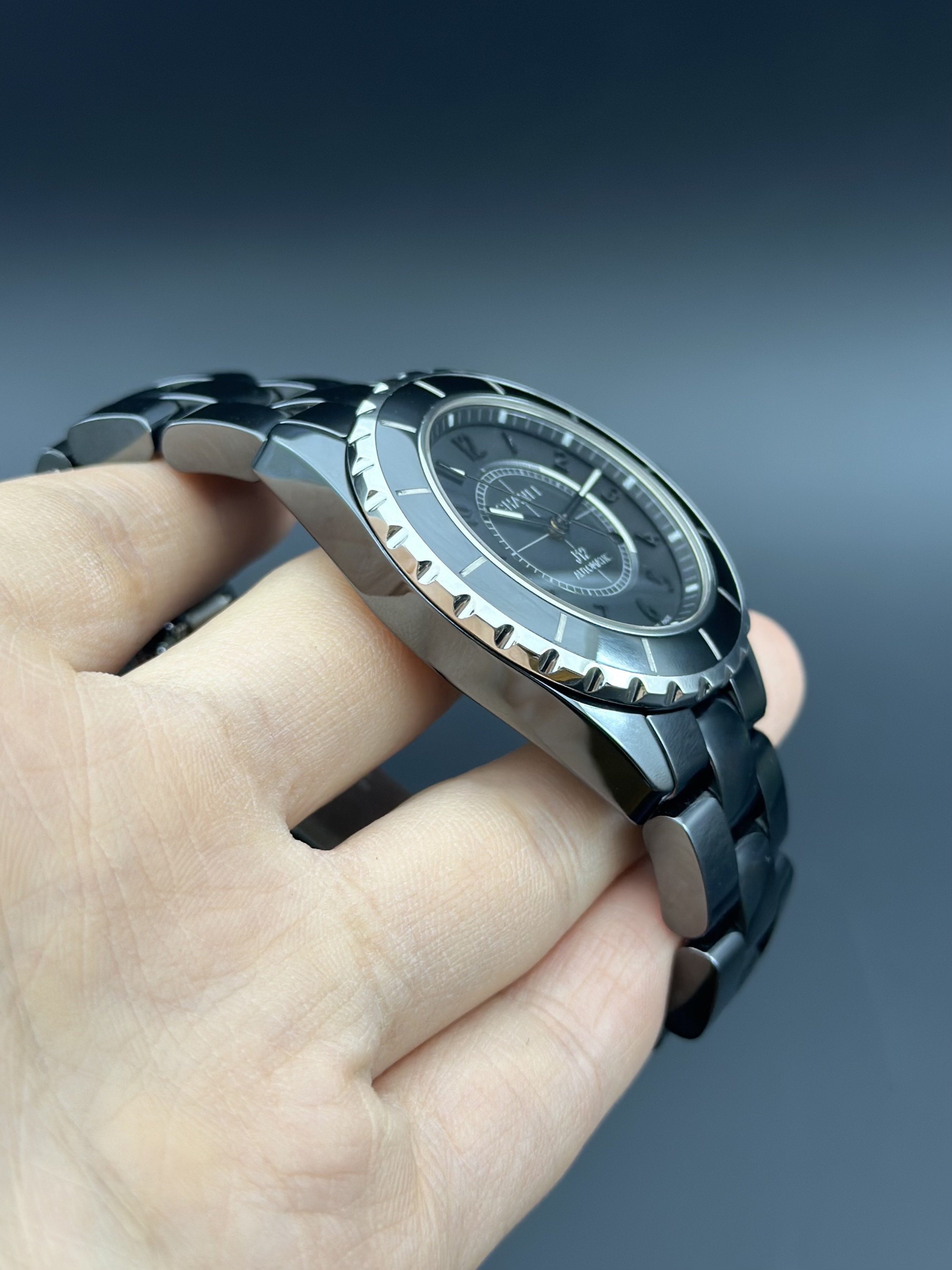 Chanel H3829 detail 2