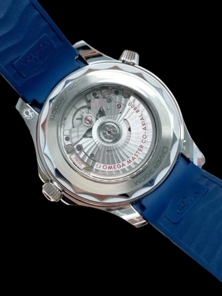 Omega 210.32.42.20.03.001 detail 3