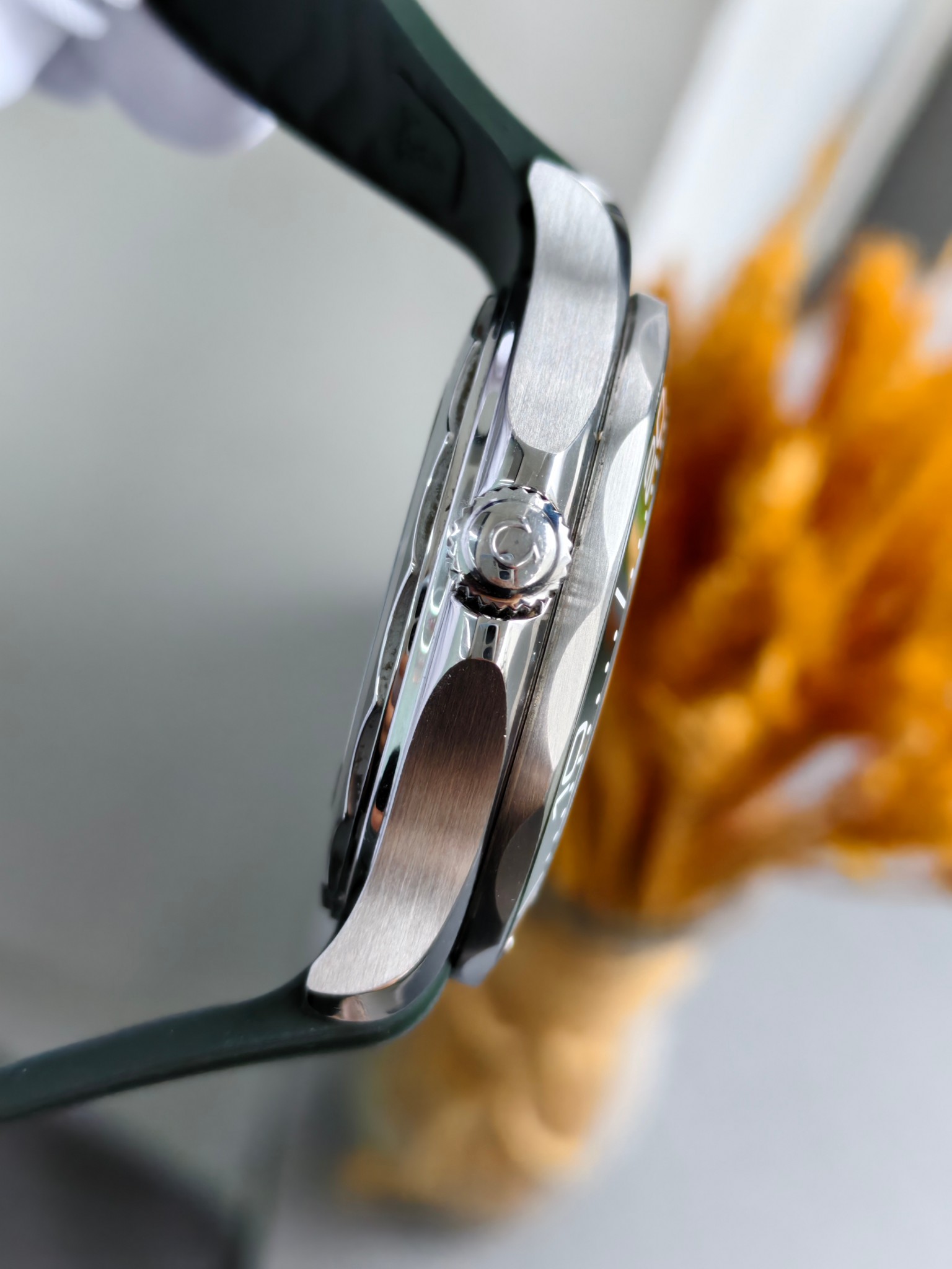Omega 210.32.42.20.10.001 detail 4